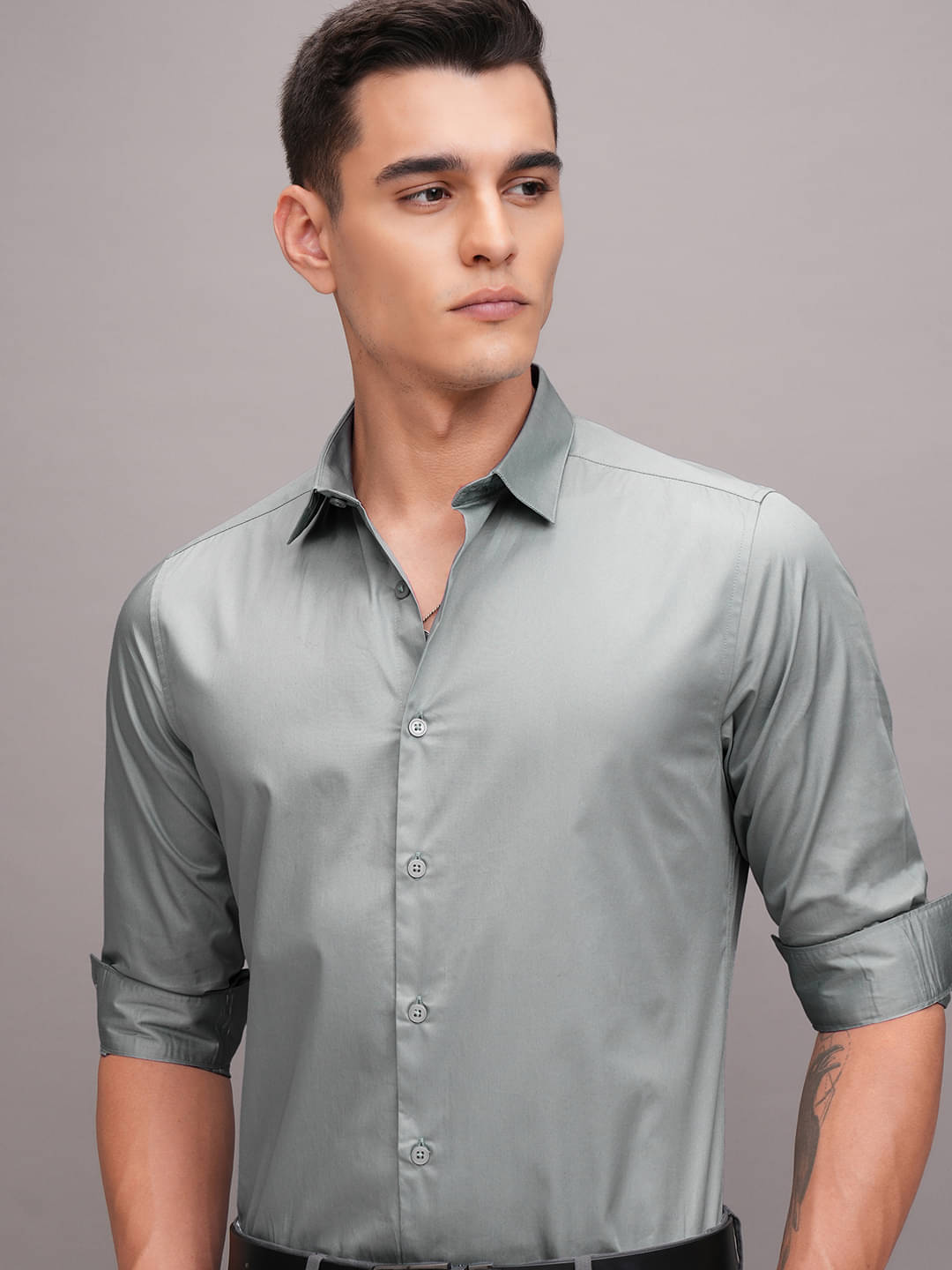     			Highlander 100% Cotton Slim Fit Solids Full Sleeves Men's Casual Shirt - Grey ( Pack of 1 )