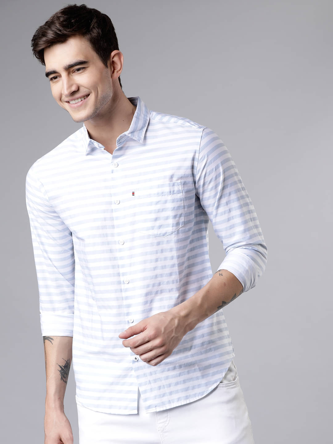 Highlander 100% Cotton Slim Fit Printed Full Sleeves Men's Casual Shirt - Multicolor ( Pack of 1 )     			Highlander 100% Cotton Slim Fit Printed Full Sleeves Men's Casual Shirt - Multicolor ( Pack of 1 )