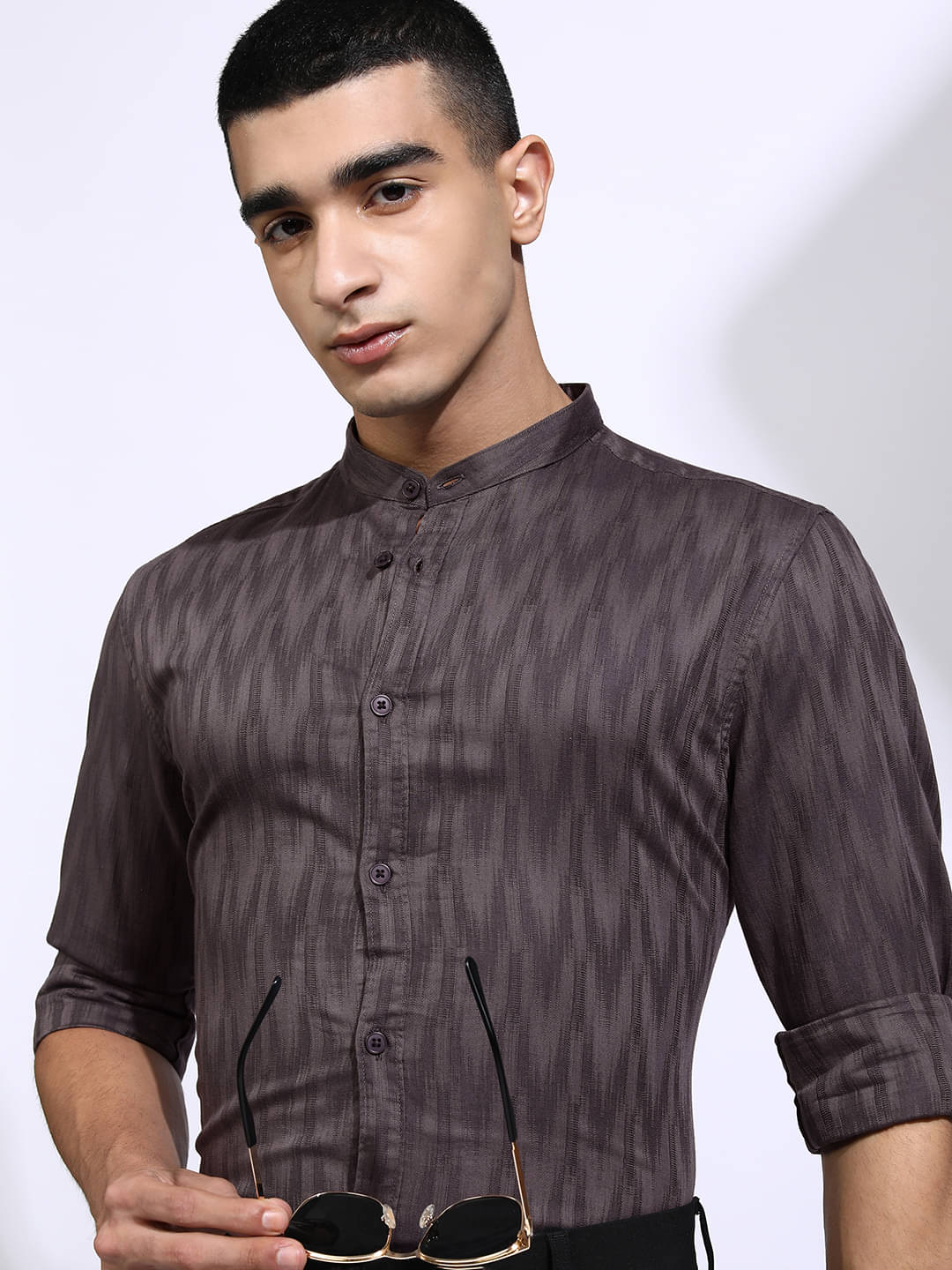 Highlander Cotton Blend Regular Fit Solids Full Sleeves Men's Casual Shirt - Grey ( Pack of 1 )     			Highlander Cotton Blend Regular Fit Solids Full Sleeves Men's Casual Shirt - Grey ( Pack of 1 )