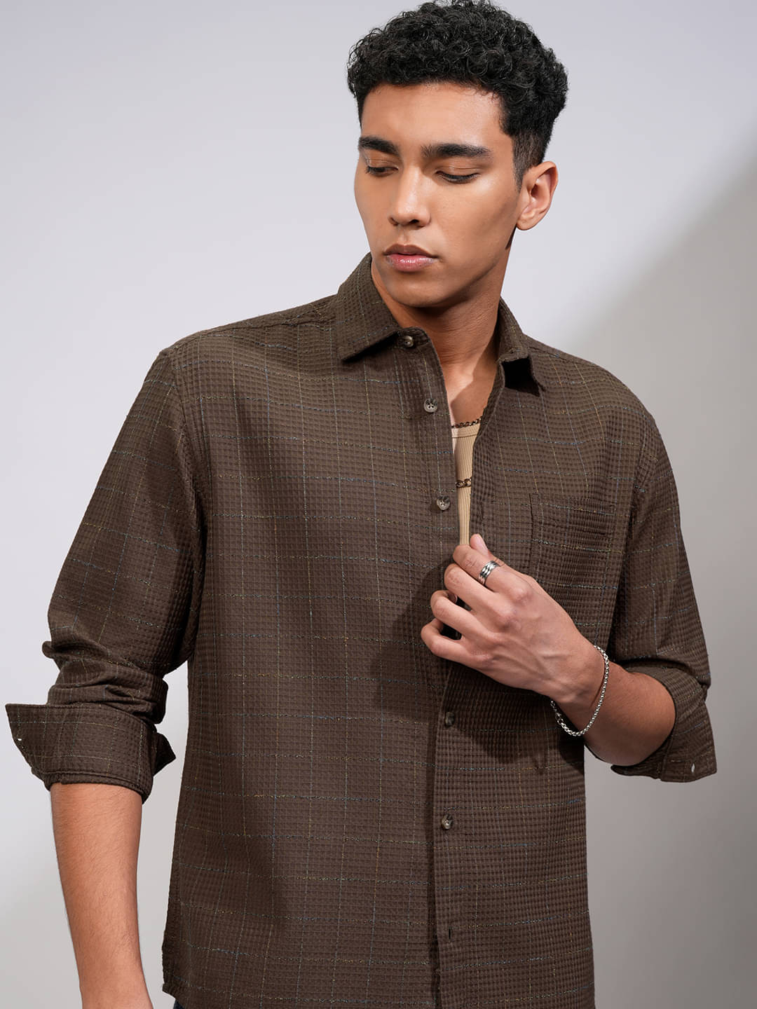 Highlander Cotton Blend Relaxed Fit Checks Full Sleeves Men's Casual Shirt - Brown ( Pack of 1 ) Highlander Cotton Blend Relaxed Fit Checks Full Sleeves Men's Casual Shirt - Brown ( Pack of 1 )