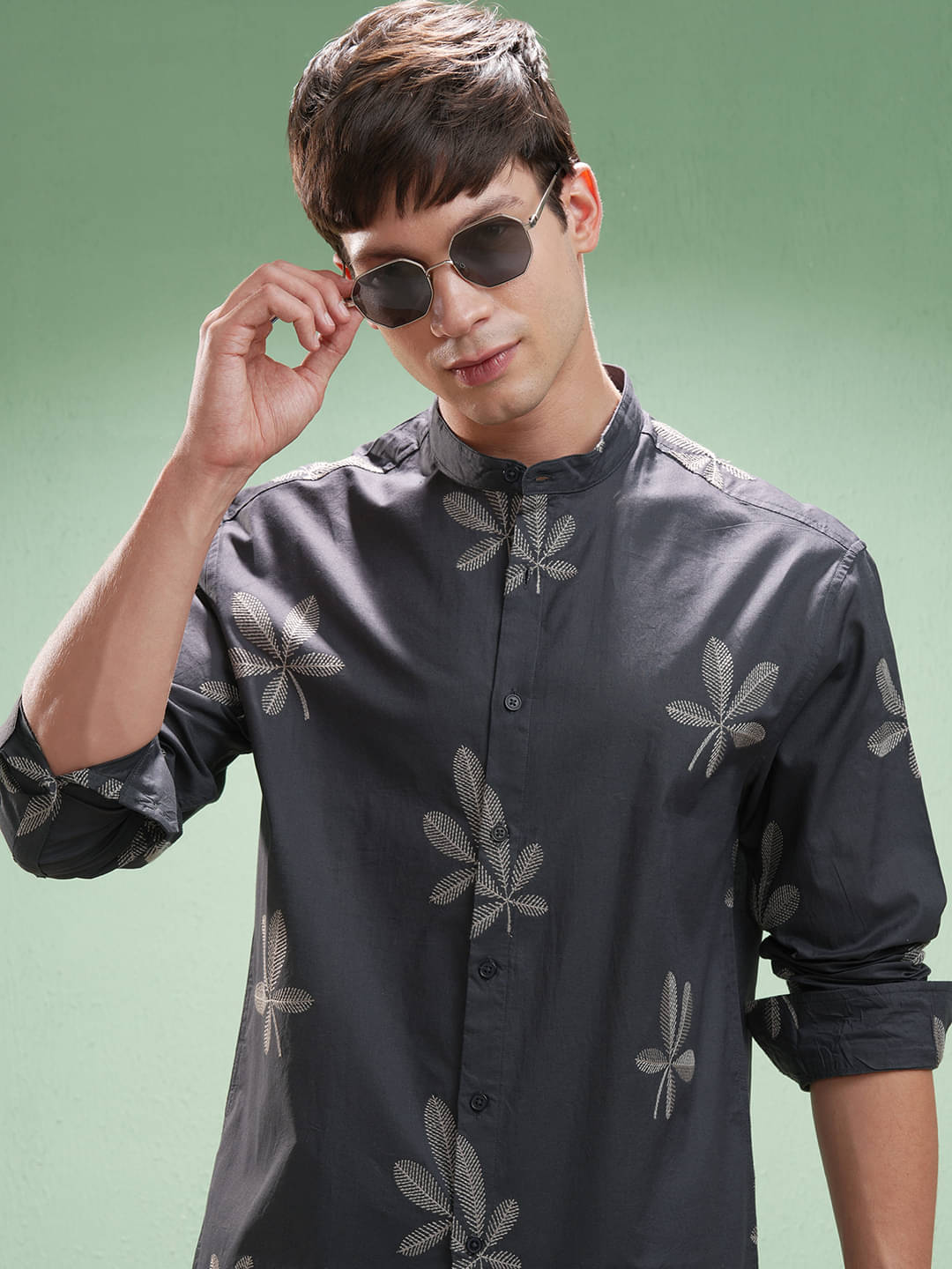Highlander Cotton Blend Relaxed Fit Self Design Full Sleeves Men's Casual Shirt - Grey ( Pack of 1 ) Highlander Cotton Blend Relaxed Fit Self Design Full Sleeves Men's Casual Shirt - Grey ( Pack of 1 )