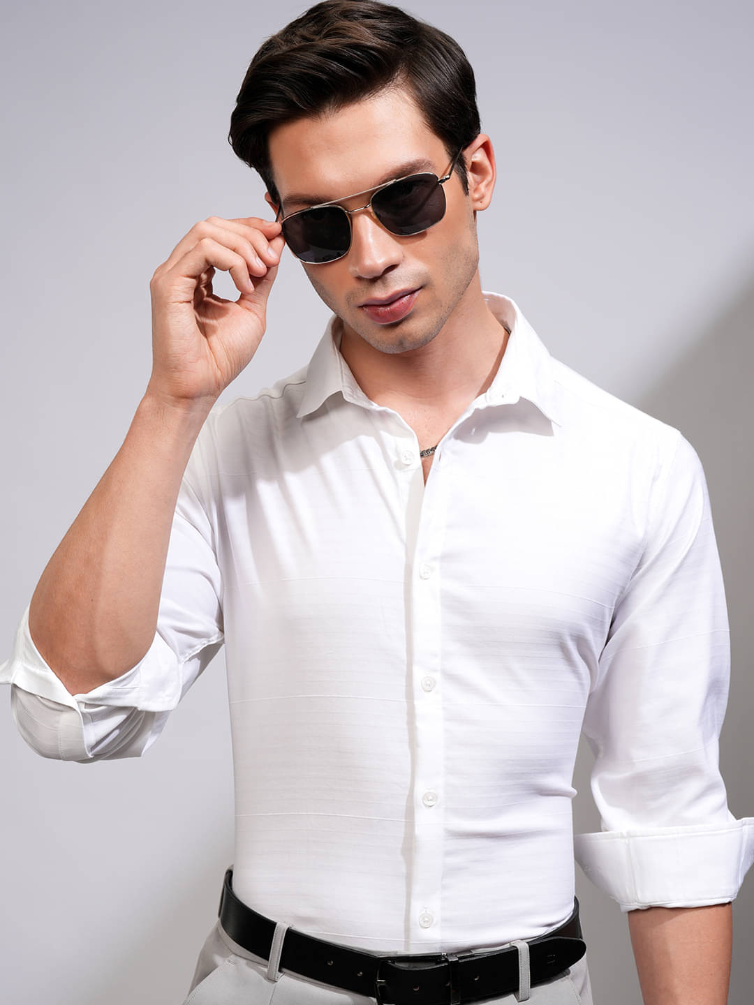 Highlander Cotton Blend Slim Fit Solids Full Sleeves Men's Casual Shirt - White ( Pack of 1 ) Highlander Cotton Blend Slim Fit Solids Full Sleeves Men's Casual Shirt - White ( Pack of 1 )