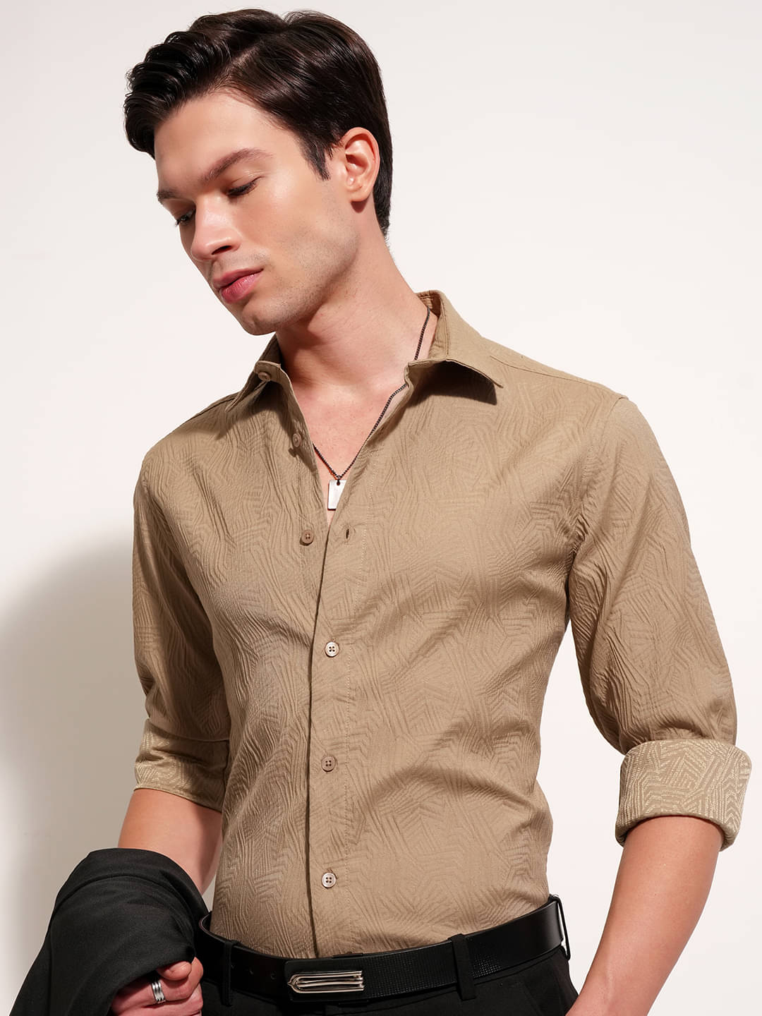     			Highlander Cotton Blend Slim Fit Self Design Full Sleeves Men's Casual Shirt - Khaki ( Pack of 1 )