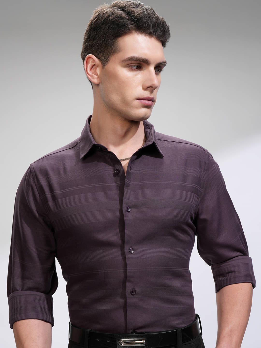     			Highlander Cotton Blend Slim Fit Solids Full Sleeves Men's Casual Shirt - Purple ( Pack of 1 )