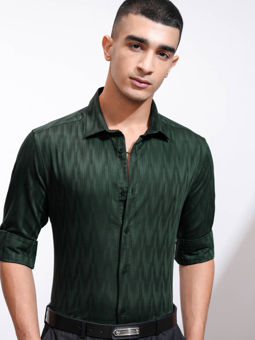 Highlander Cotton Blend Slim Fit Solids Full Sleeves Men's Casual Shirt - Green ( Pack of 1 ) Highlander Cotton Blend Slim Fit Solids Full Sleeves Men's Casual Shirt - Green ( Pack of 1 )