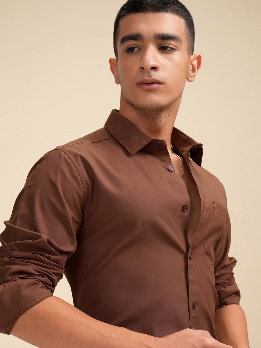 Highlander Cotton Blend Slim Fit Solids Full Sleeves Men's Casual Shirt - Brown ( Pack of 1 )