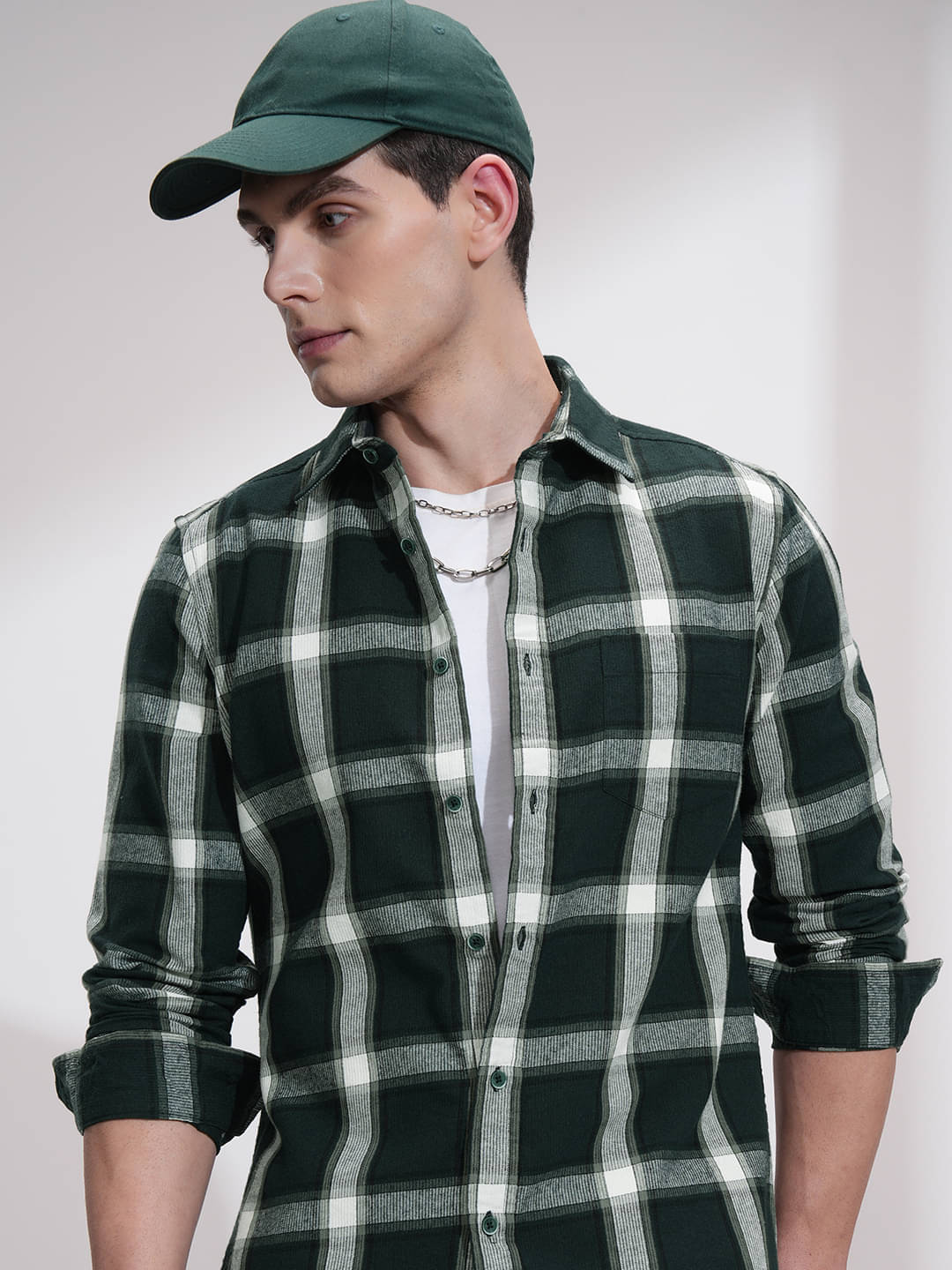 Highlander Cotton Blend Slim Fit Solids Full Sleeves Men's Casual Shirt - Green ( Pack of 1 ) Highlander Cotton Blend Slim Fit Solids Full Sleeves Men's Casual Shirt - Green ( Pack of 1 )