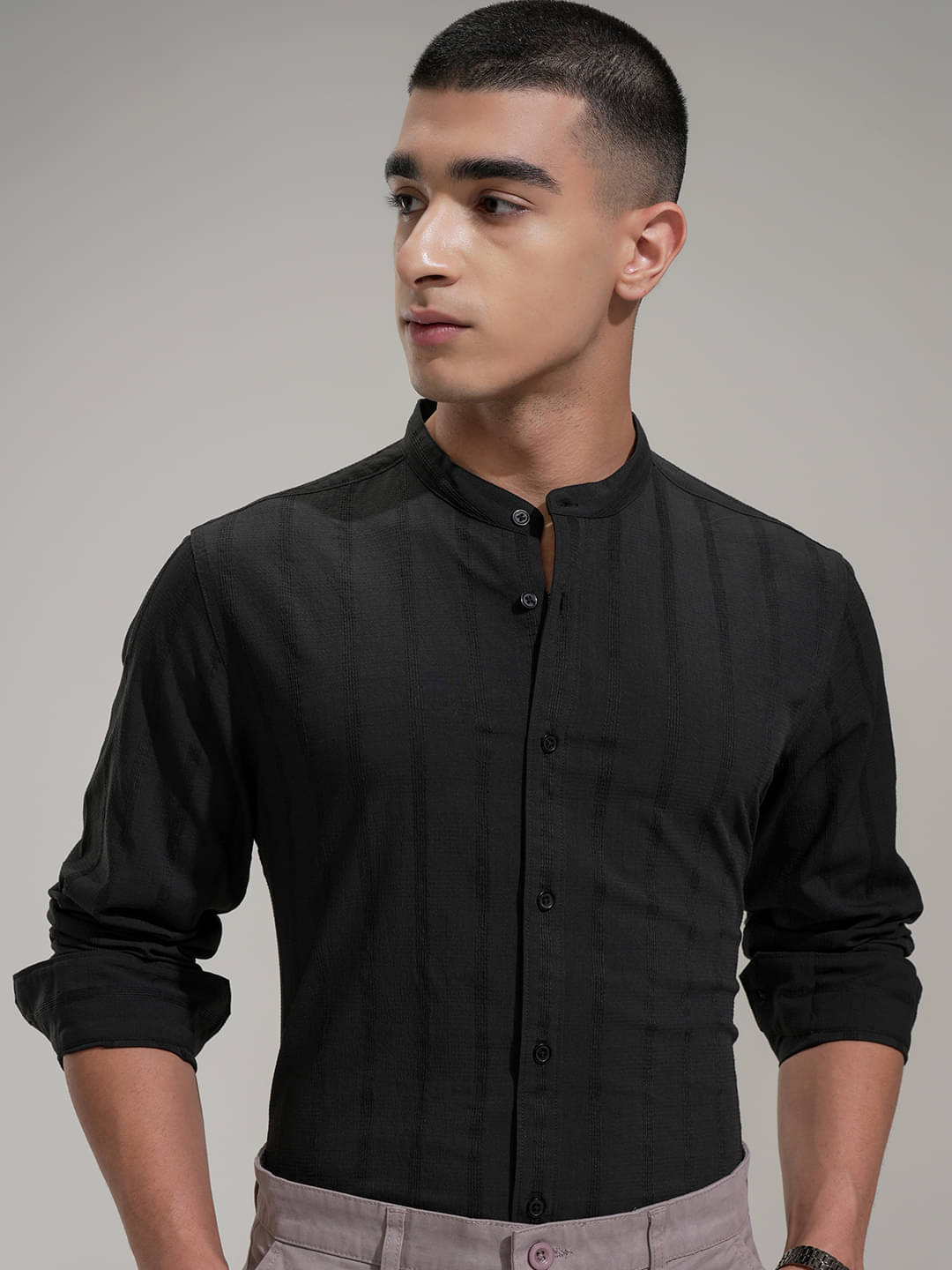     			Highlander Poly Cotton Slim Fit Self Design Full Sleeves Men's Casual Shirt - Black ( Pack of 1 )