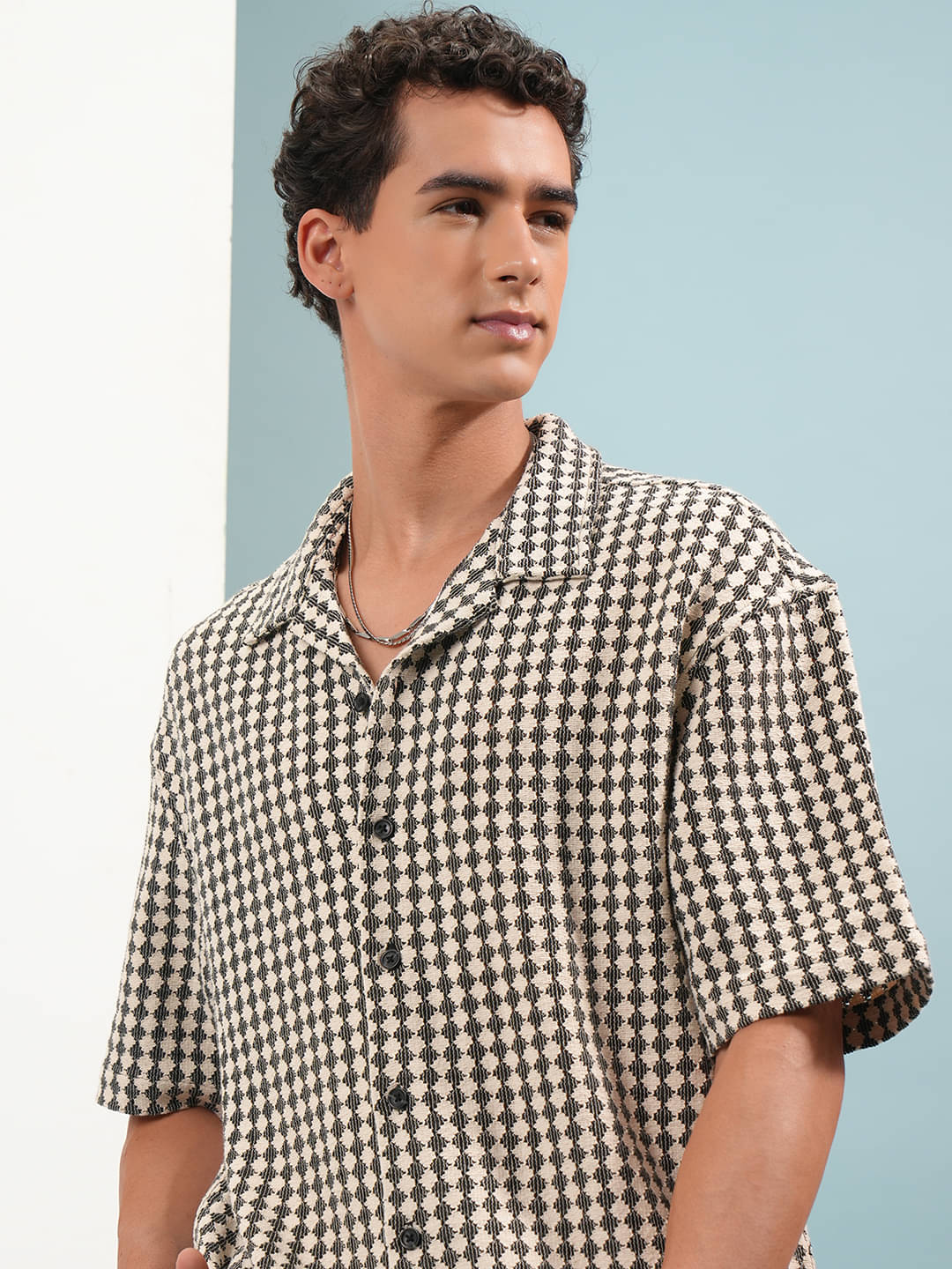     			Highlander Polyester Oversized Fit Self Design Half Sleeves Men's Casual Shirt - Multicolor ( Pack of 1 )