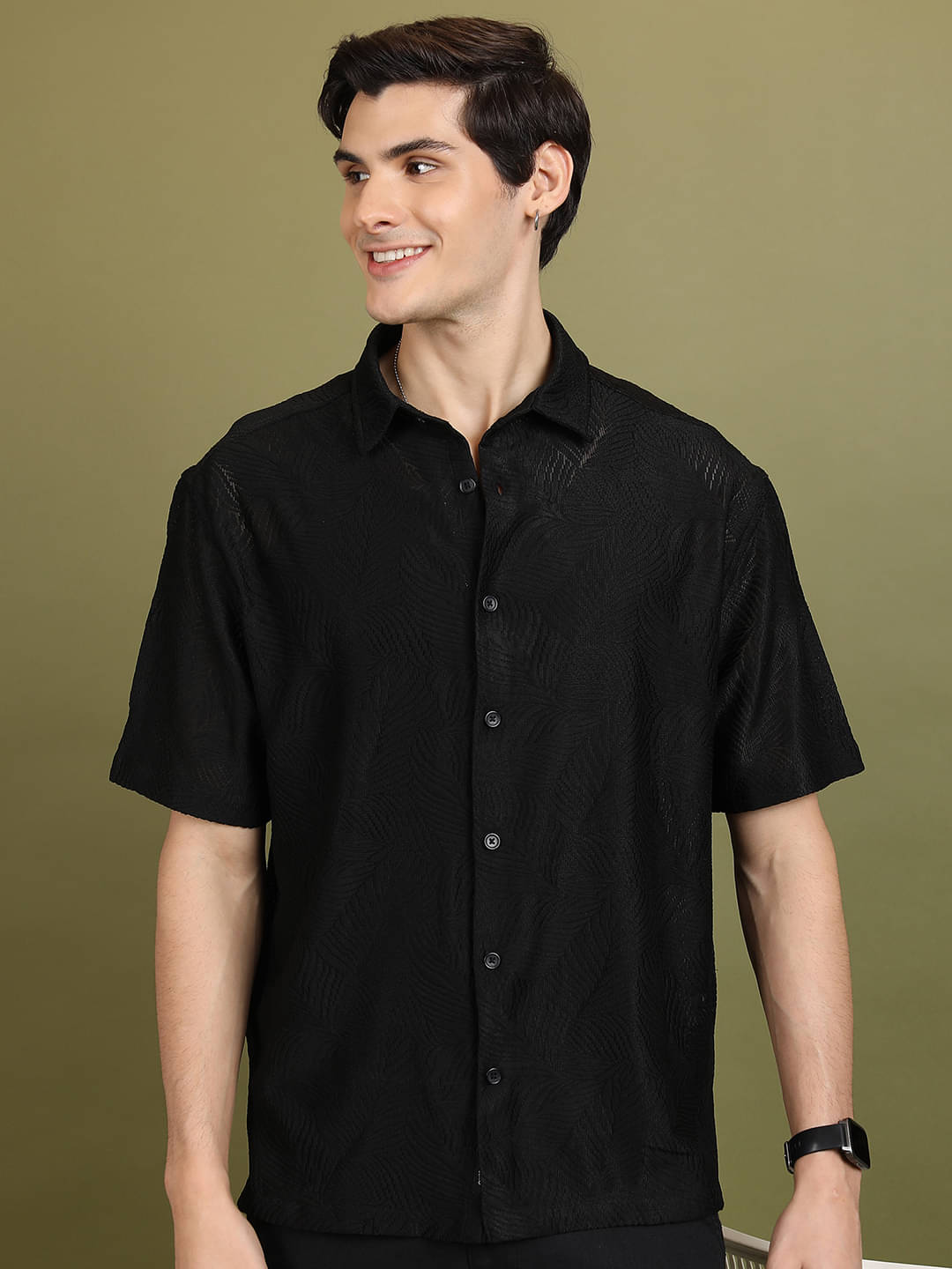     			Highlander Polyester Regular Fit Solids Half Sleeves Men's Casual Shirt - Black ( Pack of 1 )