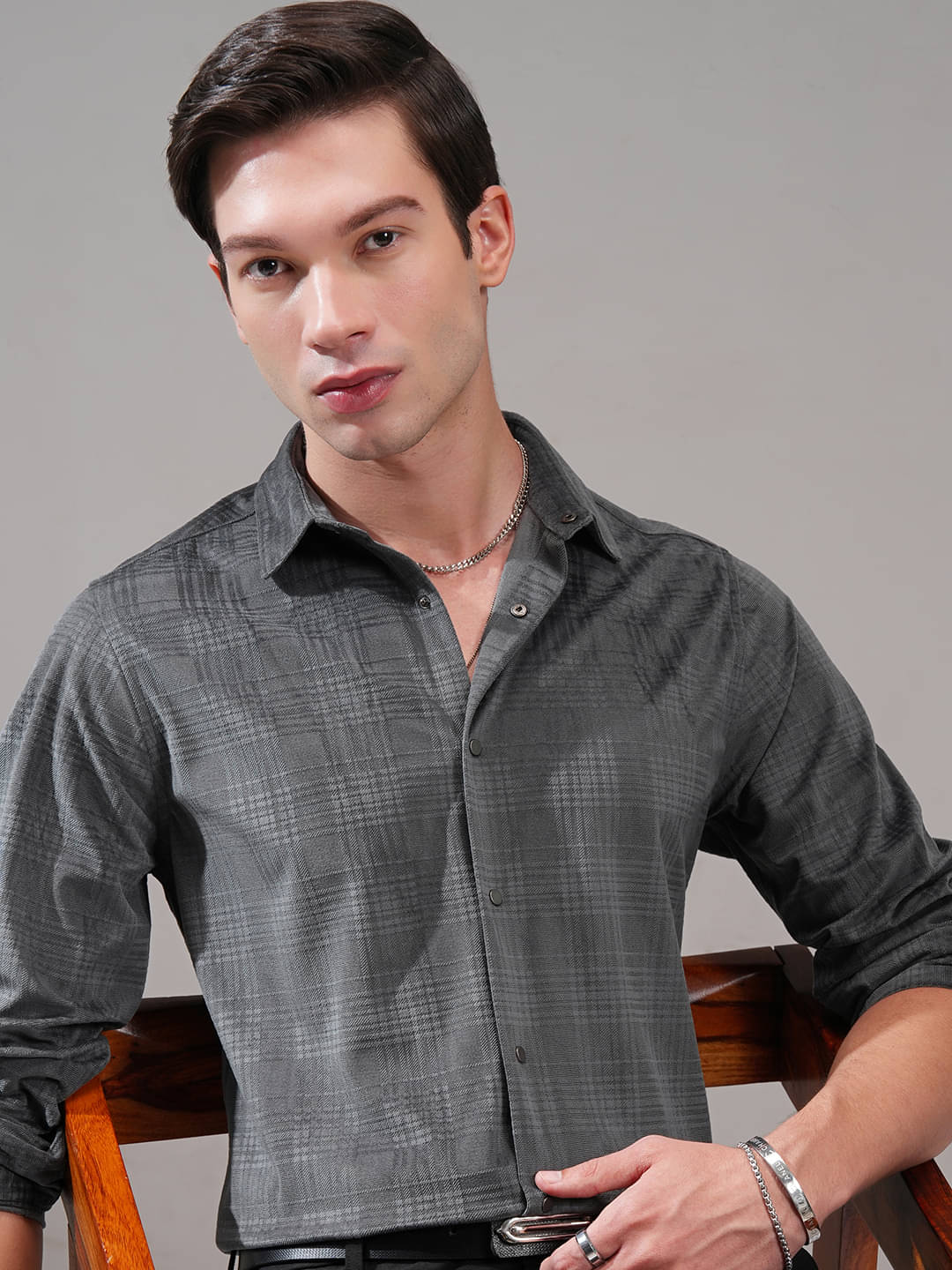     			Highlander Polyester Slim Fit Self Design Full Sleeves Men's Casual Shirt - Dark Grey ( Pack of 1 )