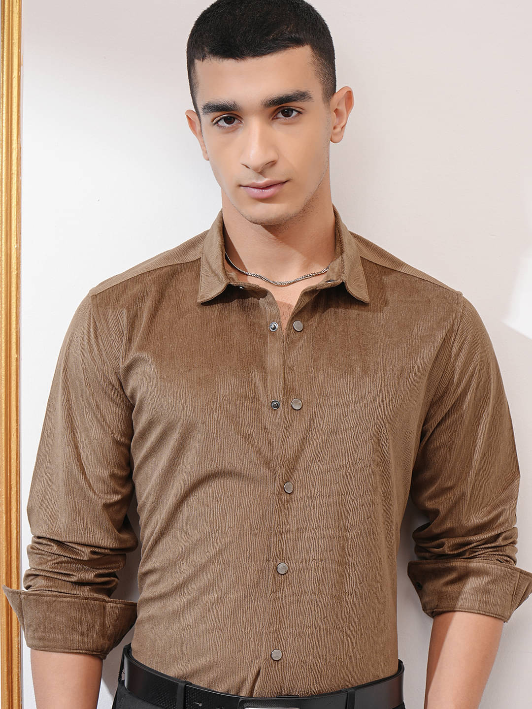     			Highlander Polyester Slim Fit Solids Full Sleeves Men's Casual Shirt - Khaki ( Pack of 1 )