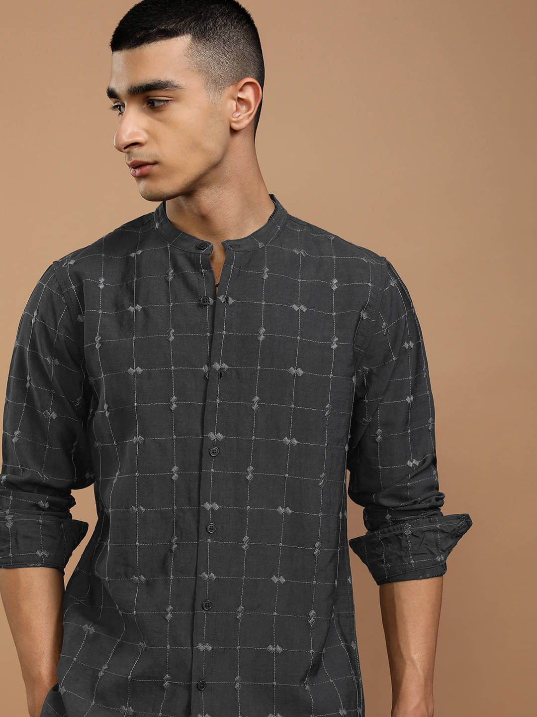     			Highlander Rayon Flex Slim Fit Solids Full Sleeves Men's Casual Shirt - Grey ( Pack of 1 )