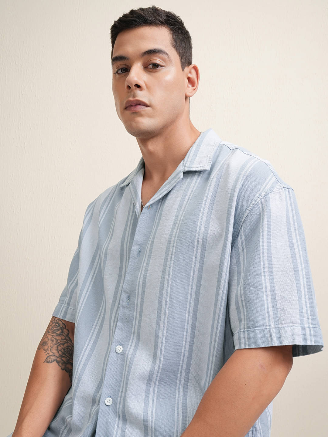     			Locomotive 100% Cotton Relaxed Fit Striped Half Sleeves Men's Casual Shirt - Blue ( Pack of 1 )