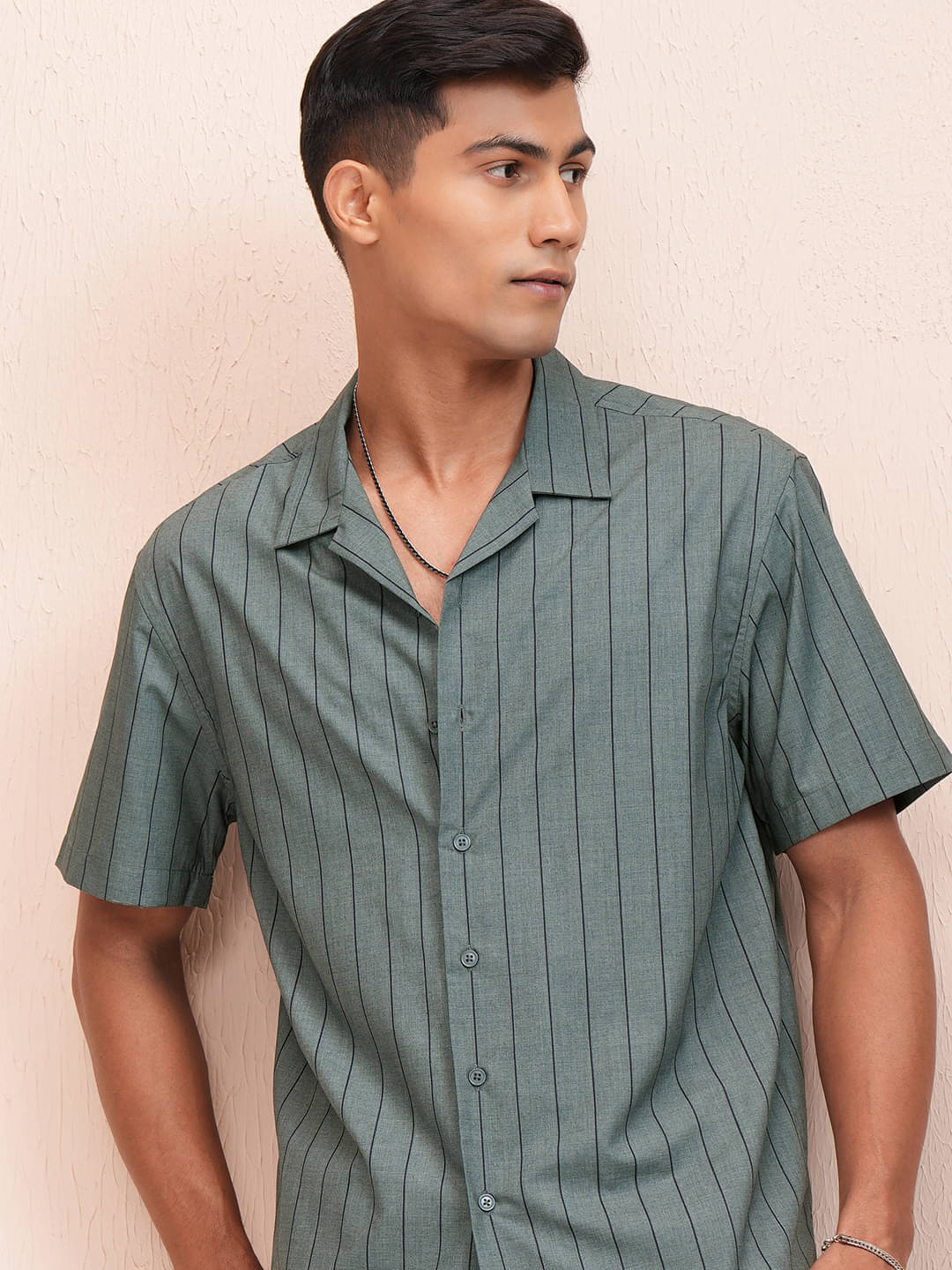     			Locomotive Cotton Blend Relaxed Fit Striped Half Sleeves Men's Casual Shirt - Olive ( Pack of 1 )