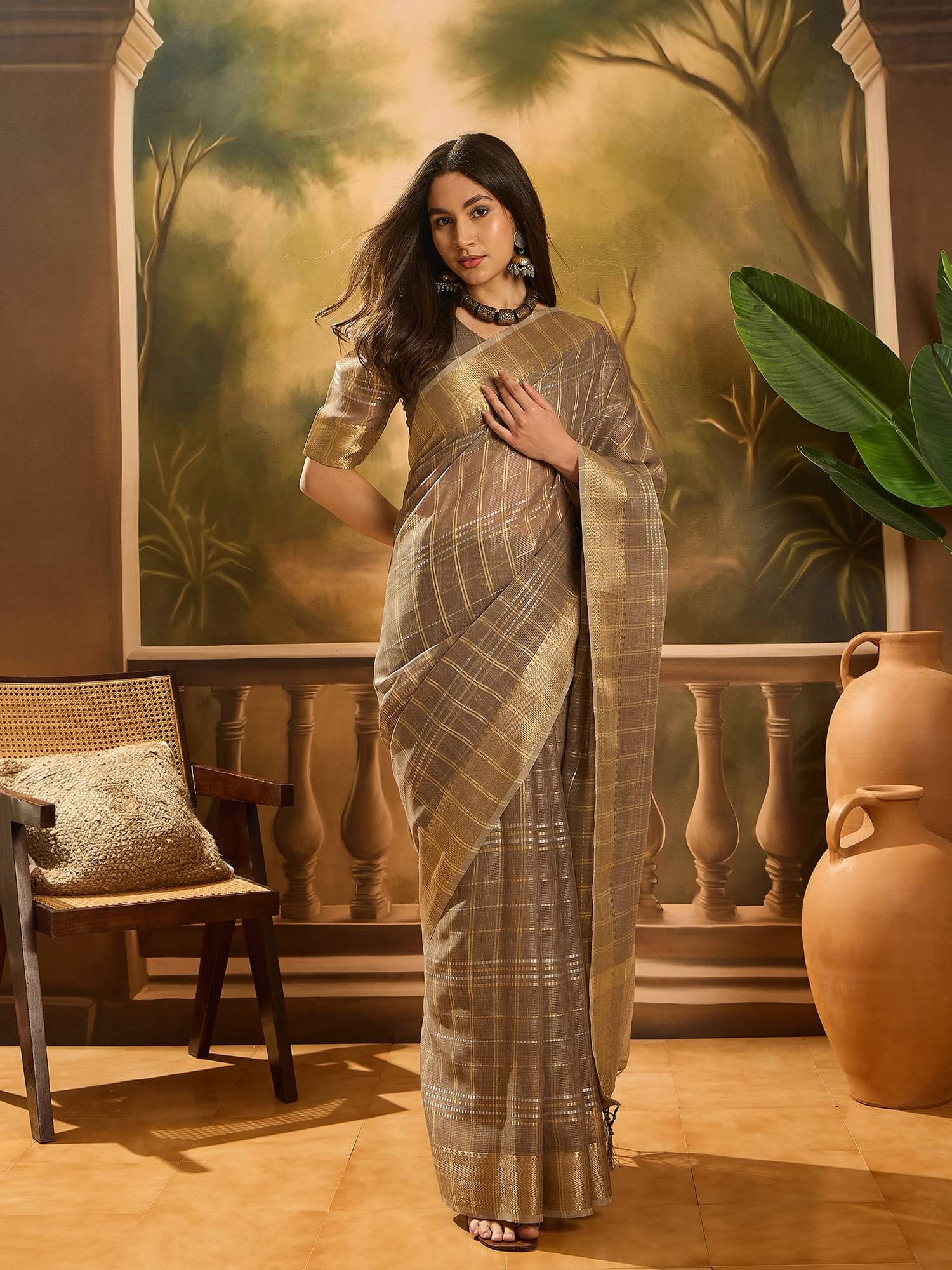 Rangtulika Ethnics Organza Checks Banarasi saree With Unstitched Blouse Piece ( Brown )     			Rangtulika Ethnics Organza Checks Banarasi saree With Unstitched Blouse Piece ( Brown )