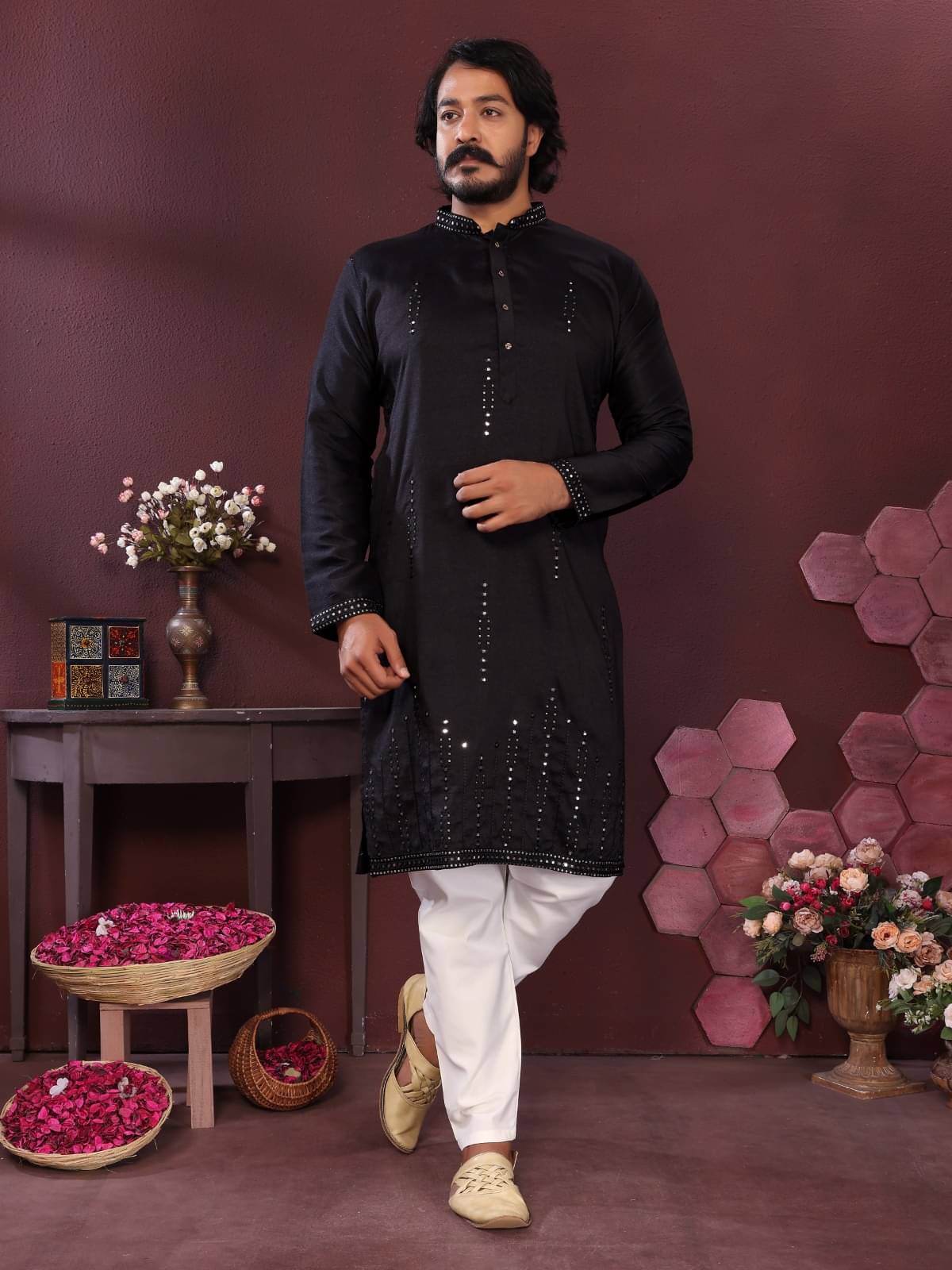     			Shree Ganesh Creation Black Silk Men's Regular Kurta ( Pack of 1 )