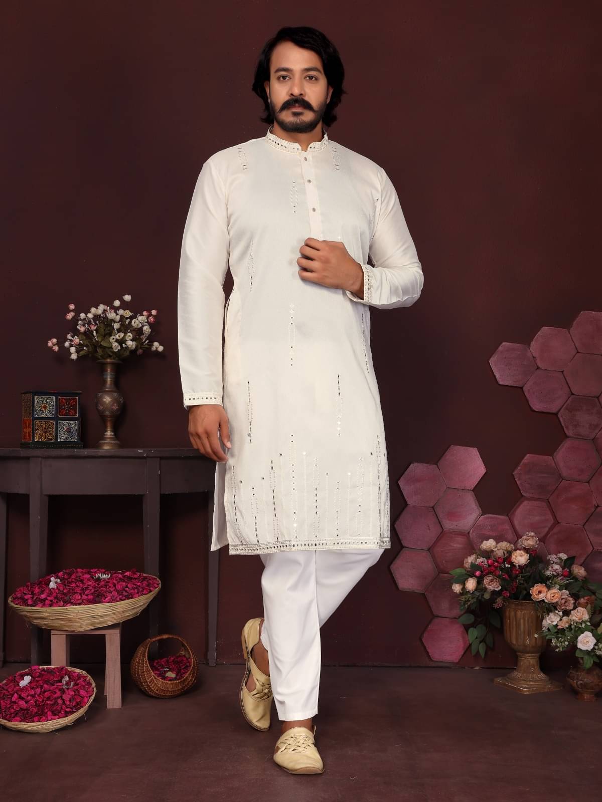 Shree Ganesh Creation White Silk Men's Regular Kurta ( Pack of 1 ) Shree Ganesh Creation White Silk Men's Regular Kurta ( Pack of 1 )