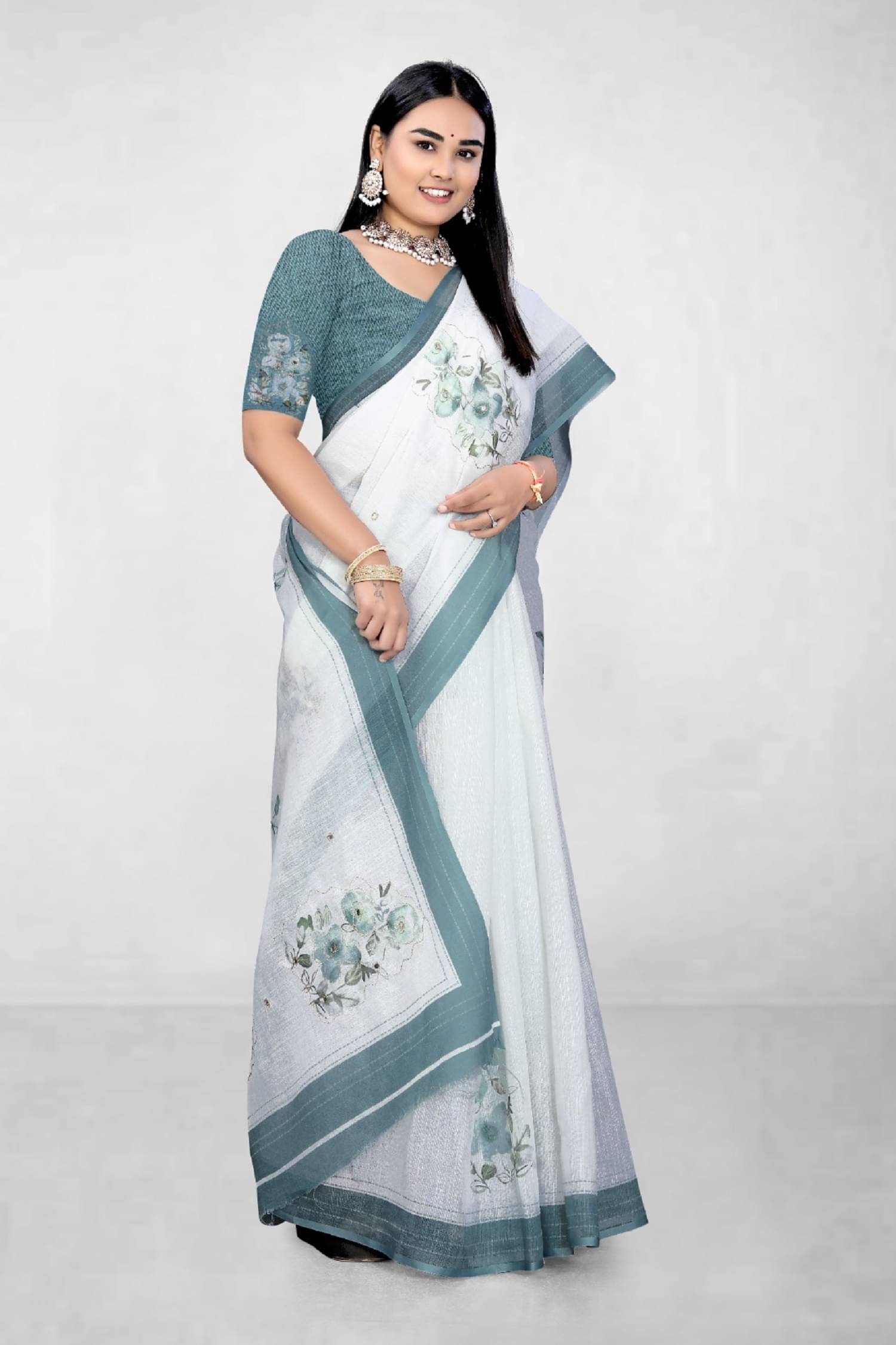Sundhaji Trends Linen Printed Saree With Unstitched Blouse Piece ( Indigo ) Sundhaji Trends Linen Printed Saree With Unstitched Blouse Piece ( Indigo )