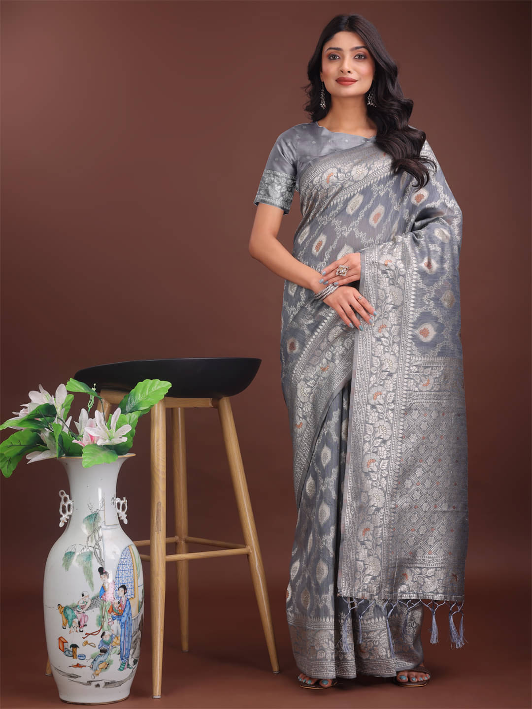 Astita Linen Woven Saree With Unstitched Blouse Piece ( Grey ) Astita Linen Woven Saree With Unstitched Blouse Piece ( Grey )
