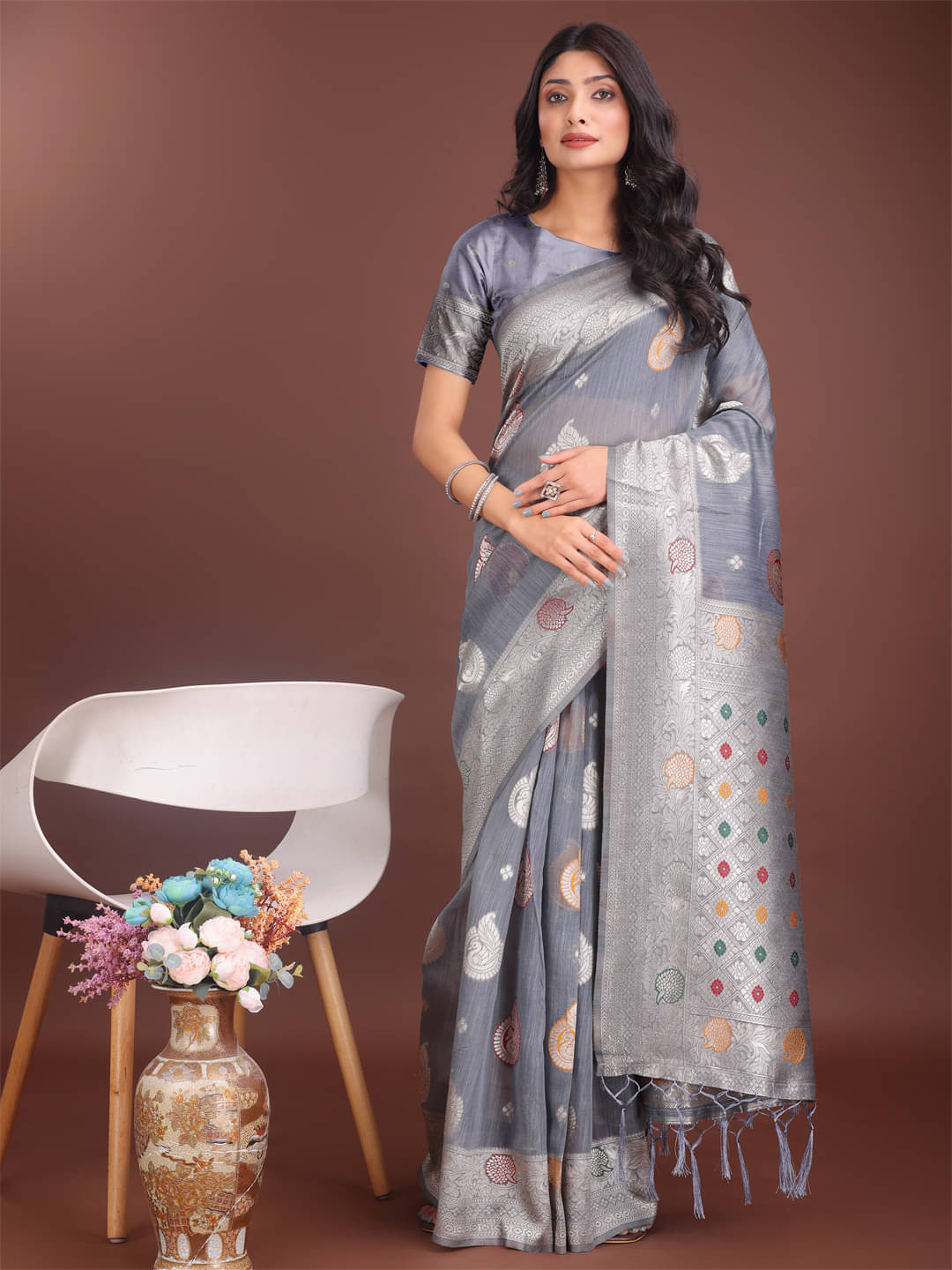     			Astita Linen Woven Saree With Unstitched Blouse Piece ( Grey )