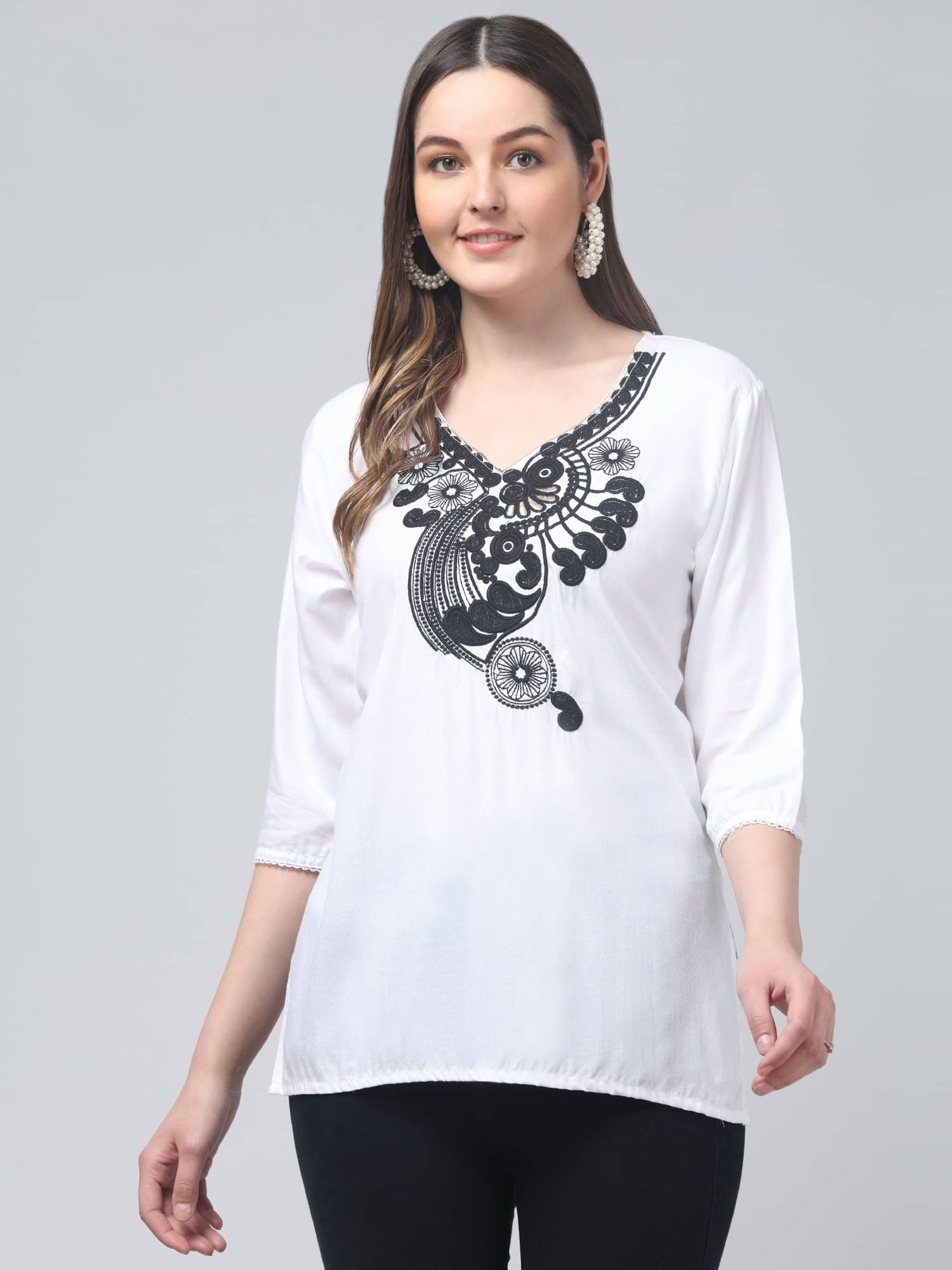     			Aura Glam Women Rayon Embroidered A-line Kurti ( White )