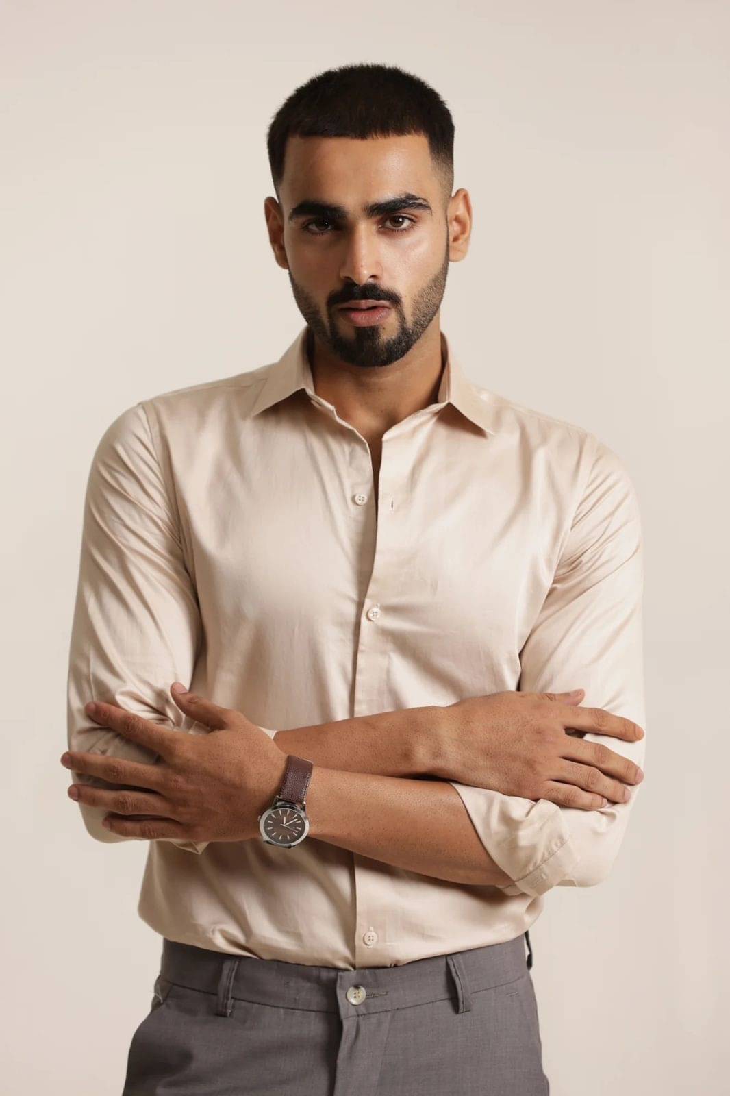     			Helix Attire Satin Regular Fit Full Sleeves Men's Formal Shirt - Silver ( Pack of 1 )