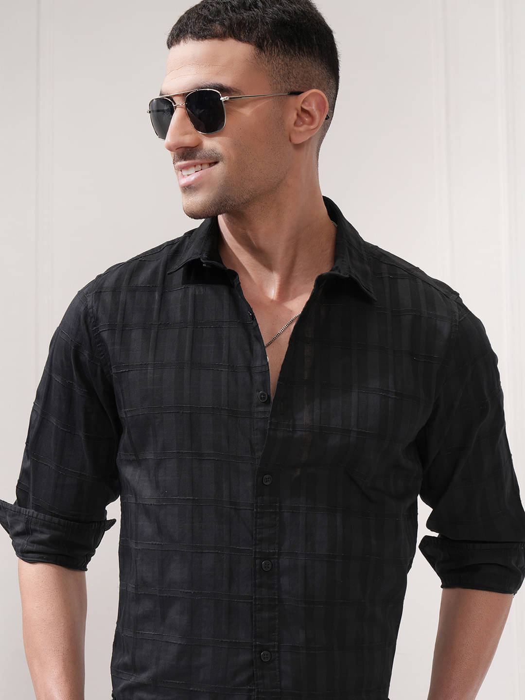     			Locomotive 100% Cotton Regular Fit Self Design Full Sleeves Men's Casual Shirt - Black ( Pack of 1 )