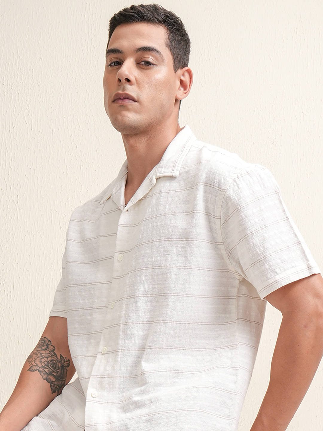 Locomotive 100% Cotton Relaxed Fit Solids Half Sleeves Men's Casual Shirt - Multicolor ( Pack of 1 ) Locomotive 100% Cotton Relaxed Fit Solids Half Sleeves Men's Casual Shirt - Multicolor ( Pack of 1 )