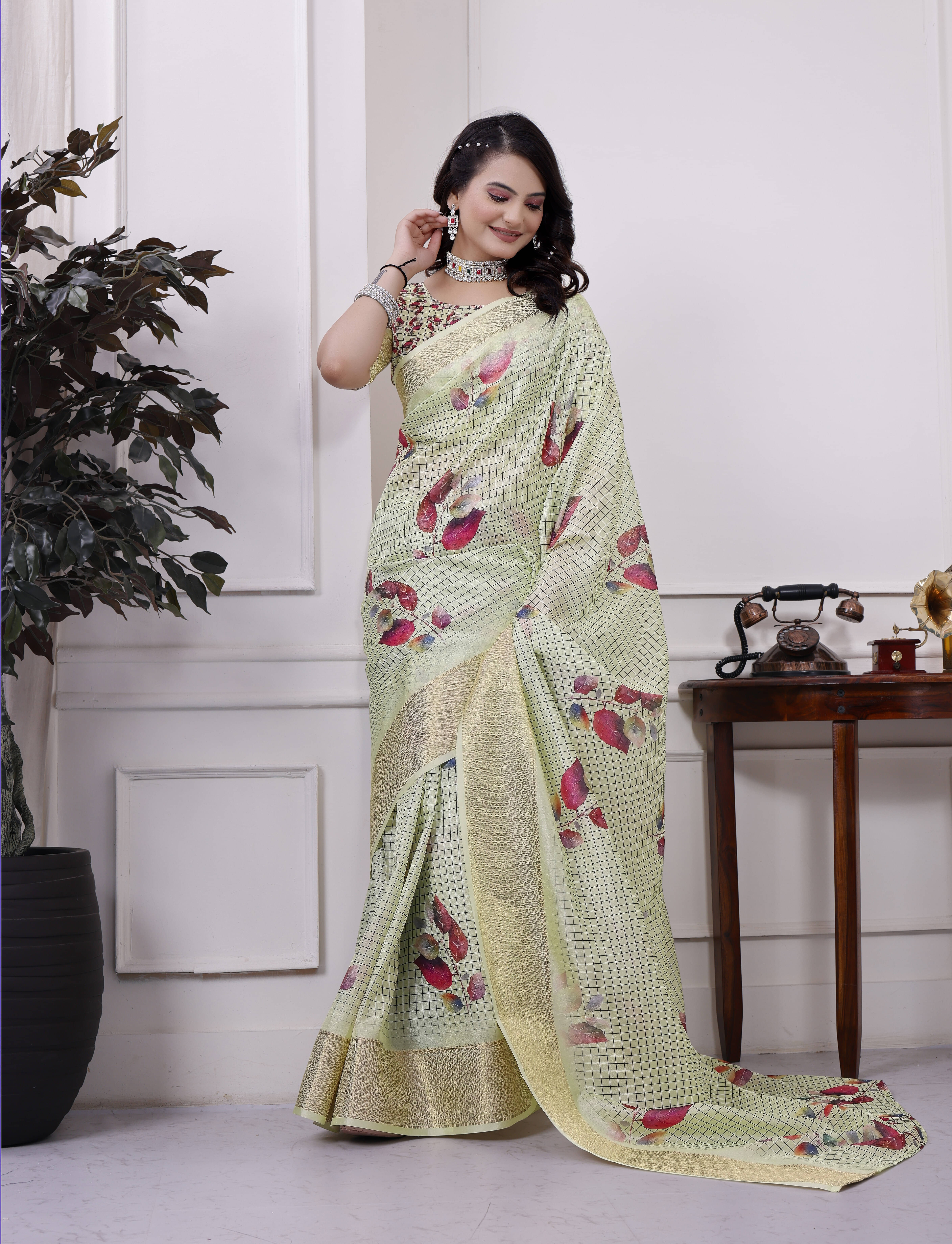 Sadika Silk Printed Saree With Unstitched Blouse Piece ( Green ) Sadika Silk Printed Saree With Unstitched Blouse Piece ( Green )