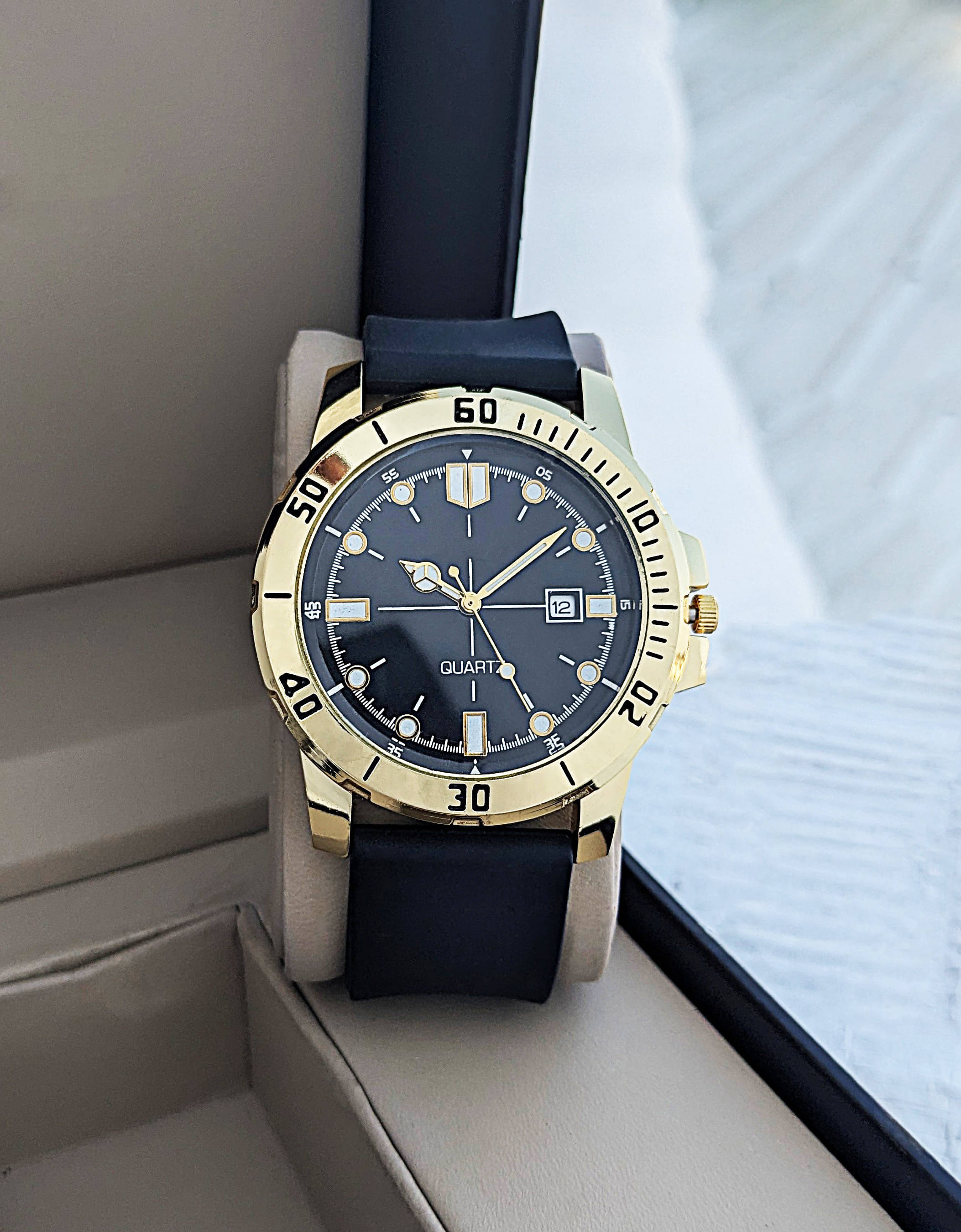     			ZETWAL Black Silicon Analog Men's Watch