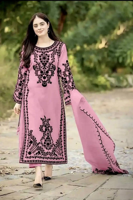 piludi Women Silk Blend Embroidered Straight Kurti With Pants ( Pink )