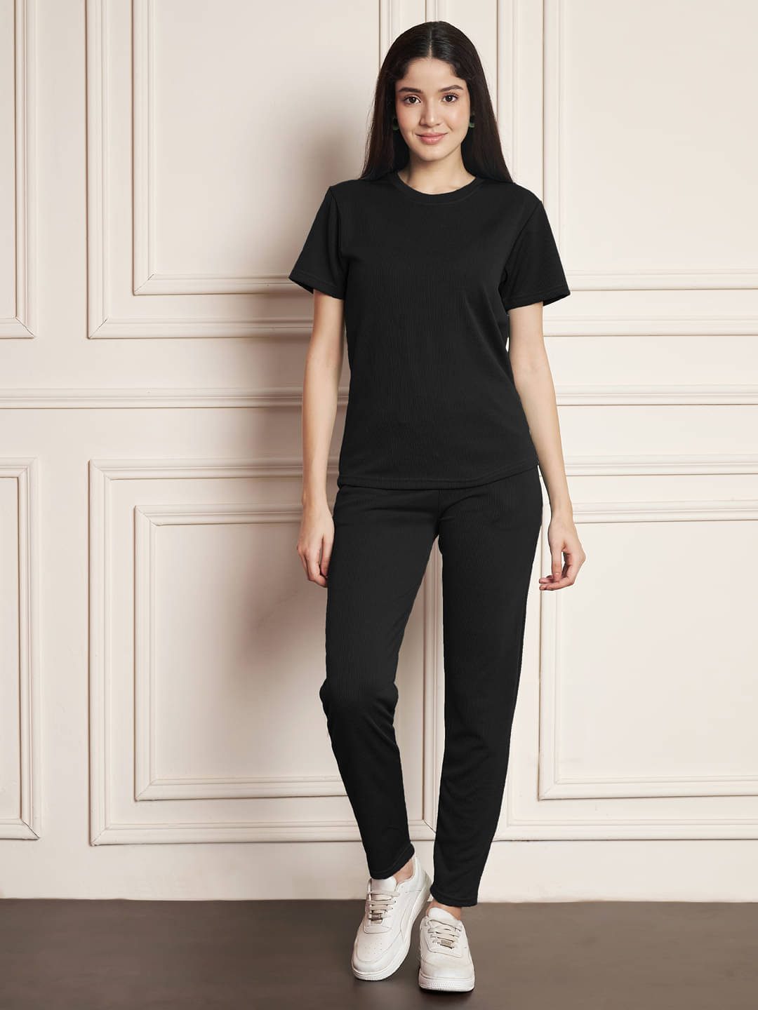     			DTR FASHION Black Cotton Blend Solid Tracksuit - Pack of 1