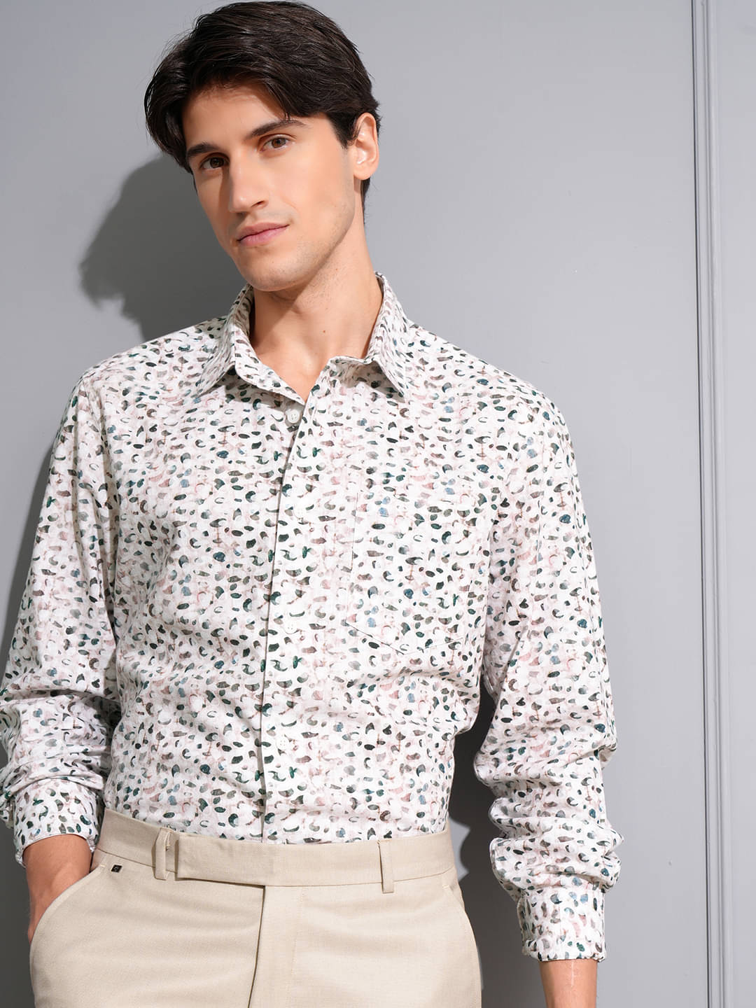 Locomotive 100% Cotton Slim Fit Printed Full Sleeves Men's Casual Shirt - Pink ( Pack of 1 ) Locomotive 100% Cotton Slim Fit Printed Full Sleeves Men's Casual Shirt - Pink ( Pack of 1 )