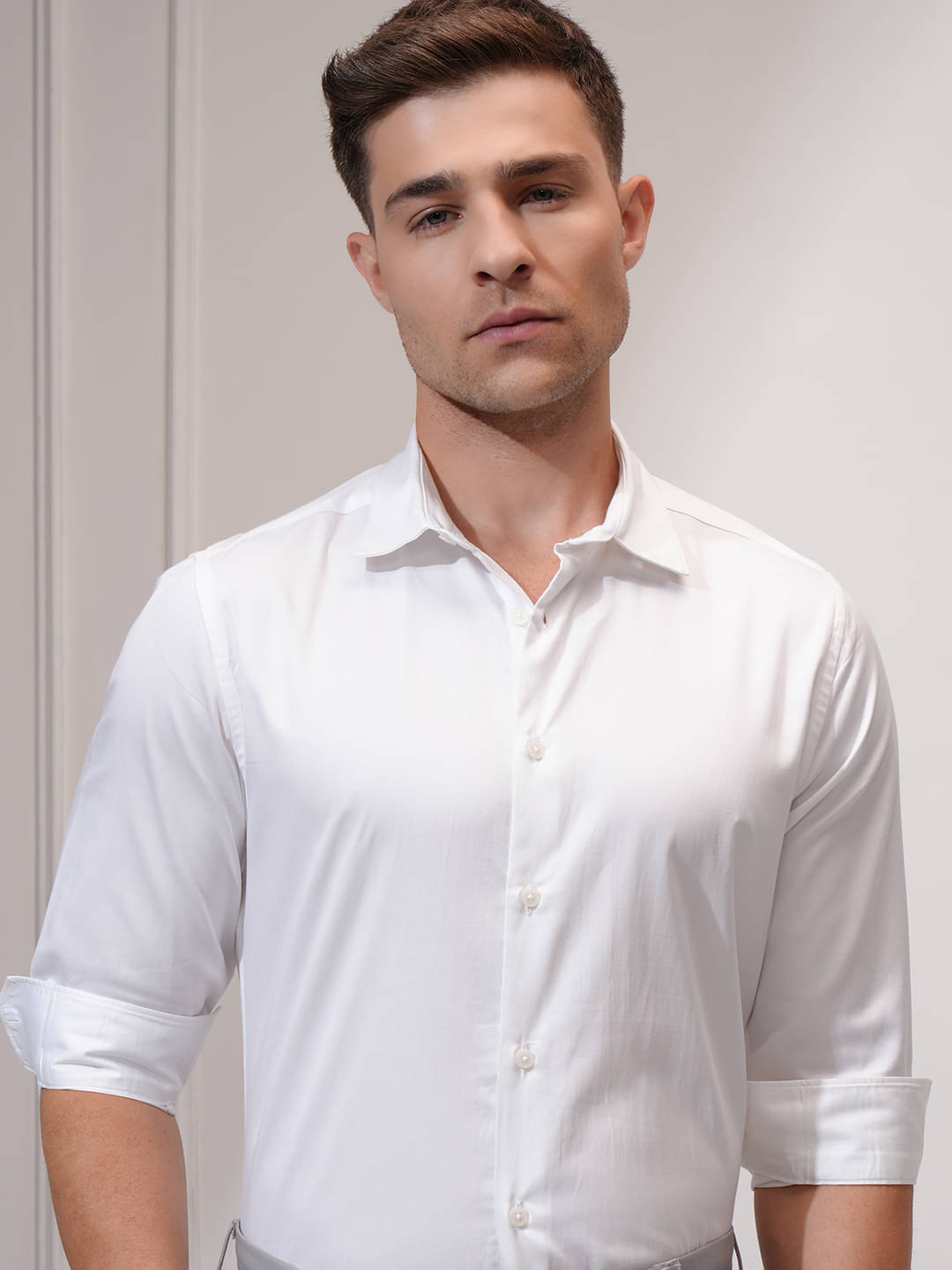 Locomotive 100% Cotton Slim Fit Solids Full Sleeves Men's Casual Shirt - White ( Pack of 1 ) Locomotive 100% Cotton Slim Fit Solids Full Sleeves Men's Casual Shirt - White ( Pack of 1 )