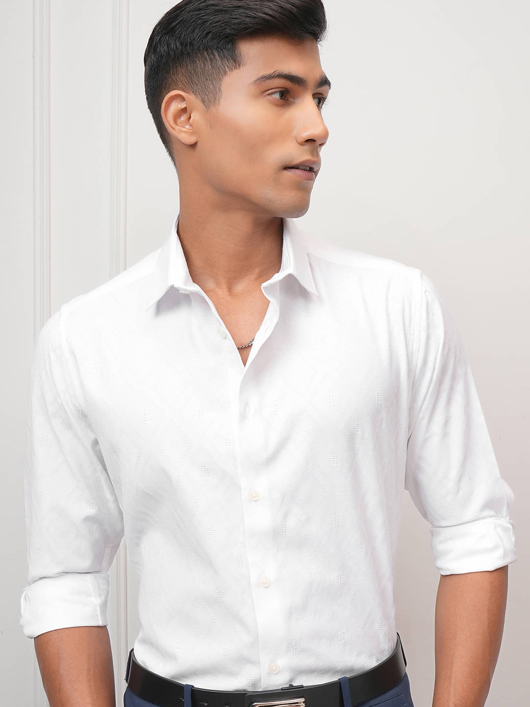 Locomotive 100% Cotton Slim Fit Self Design Full Sleeves Men's Casual Shirt - White ( Pack of 1 ) Locomotive 100% Cotton Slim Fit Self Design Full Sleeves Men's Casual Shirt - White ( Pack of 1 )
