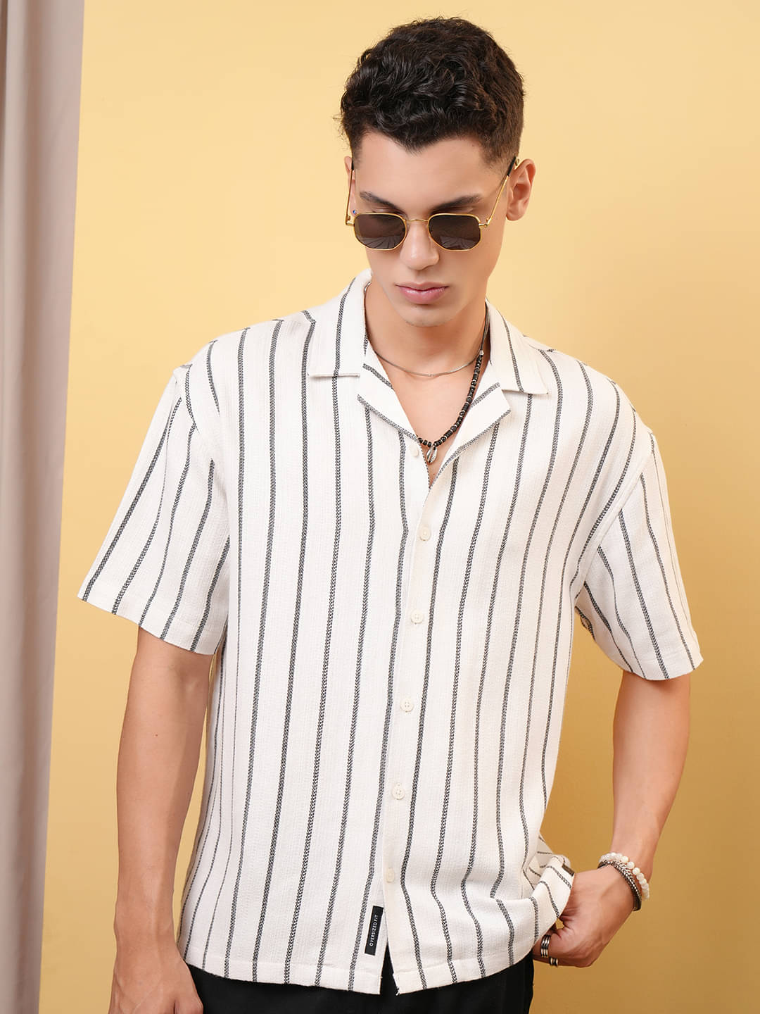     			Locomotive Cotton Blend Oversized Fit Striped Half Sleeves Men's Casual Shirt - White ( Pack of 1 )