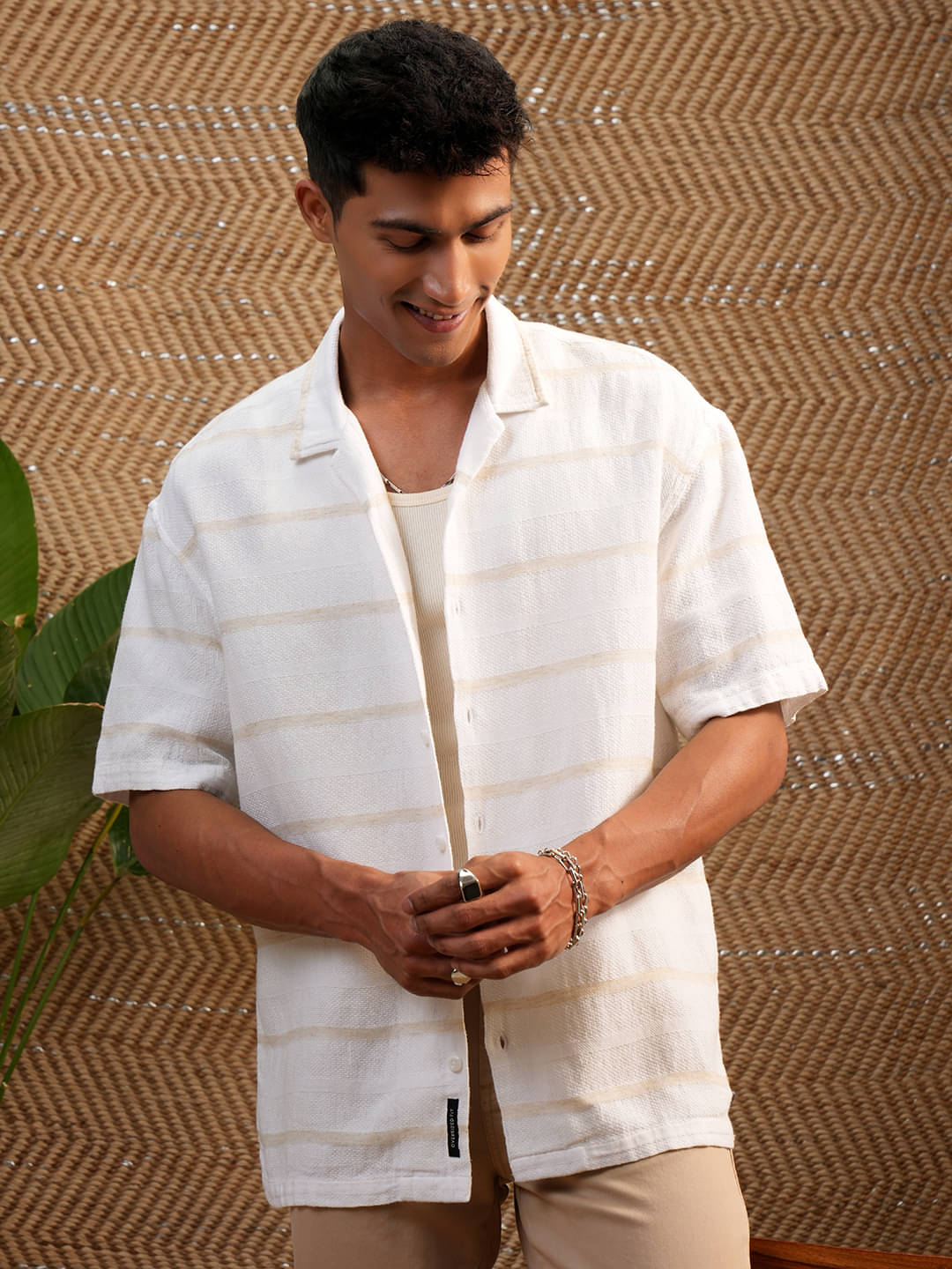     			Locomotive Cotton Blend Oversized Fit Striped Half Sleeves Men's Casual Shirt - White ( Pack of 1 )