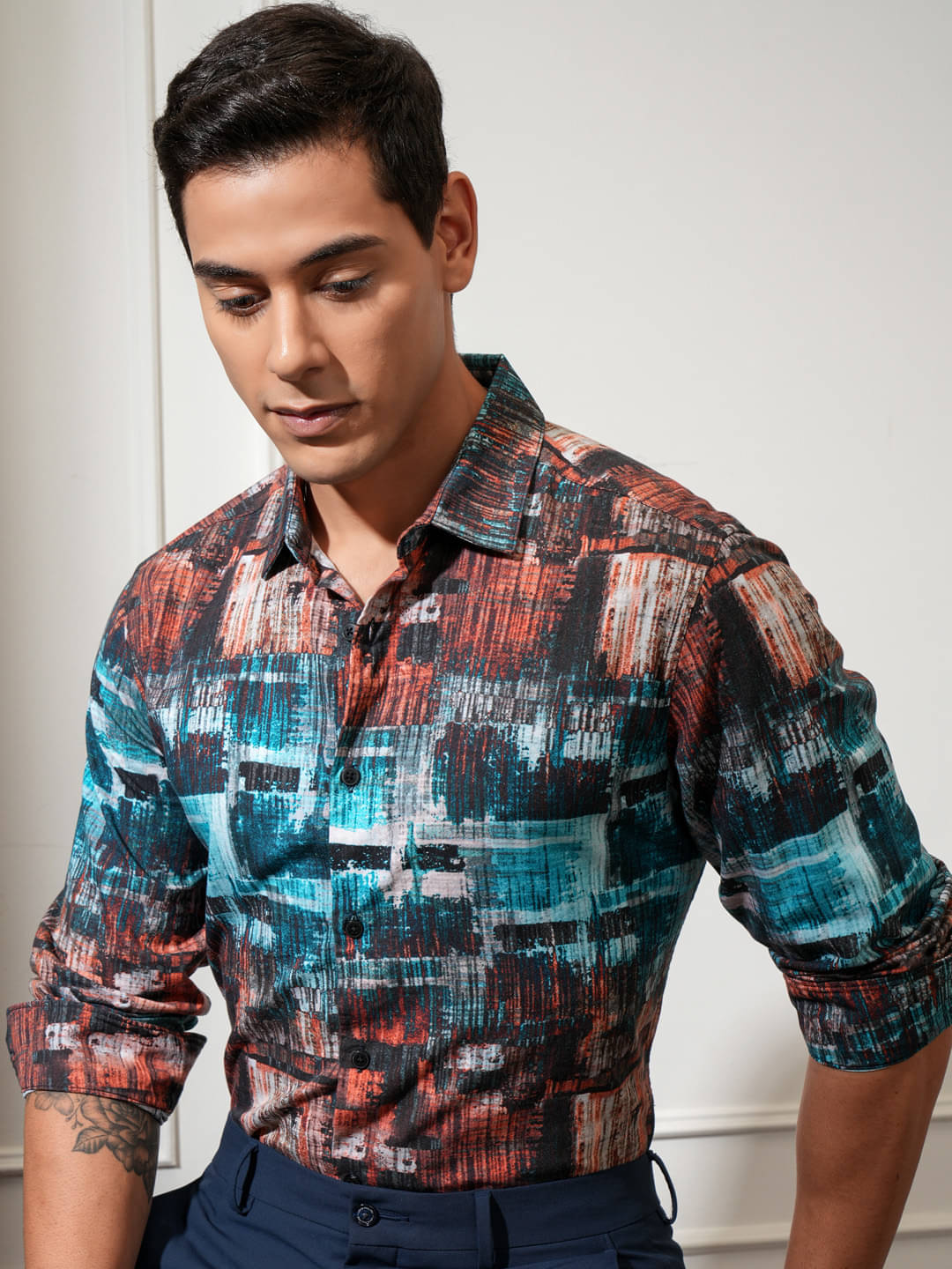     			Locomotive Cotton Blend Slim Fit Printed Full Sleeves Men's Casual Shirt - Multicolor ( Pack of 1 )