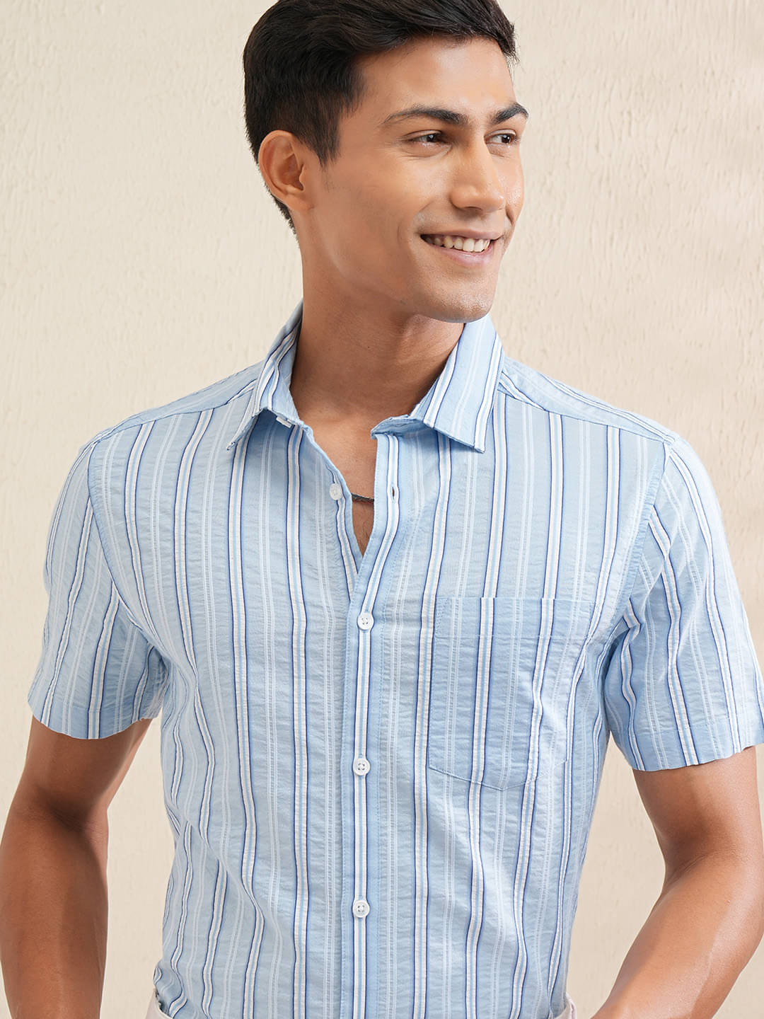     			Locomotive Cotton Blend Slim Fit Striped Full Sleeves Men's Casual Shirt - Blue ( Pack of 1 )