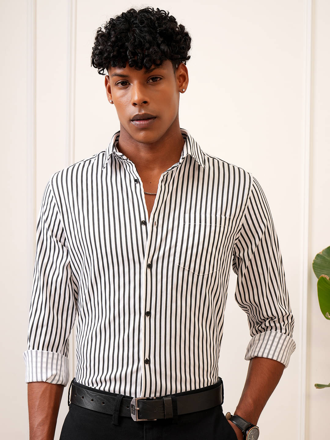     			Locomotive Poly Cotton Slim Fit Striped Full Sleeves Men's Casual Shirt - White ( Pack of 1 )