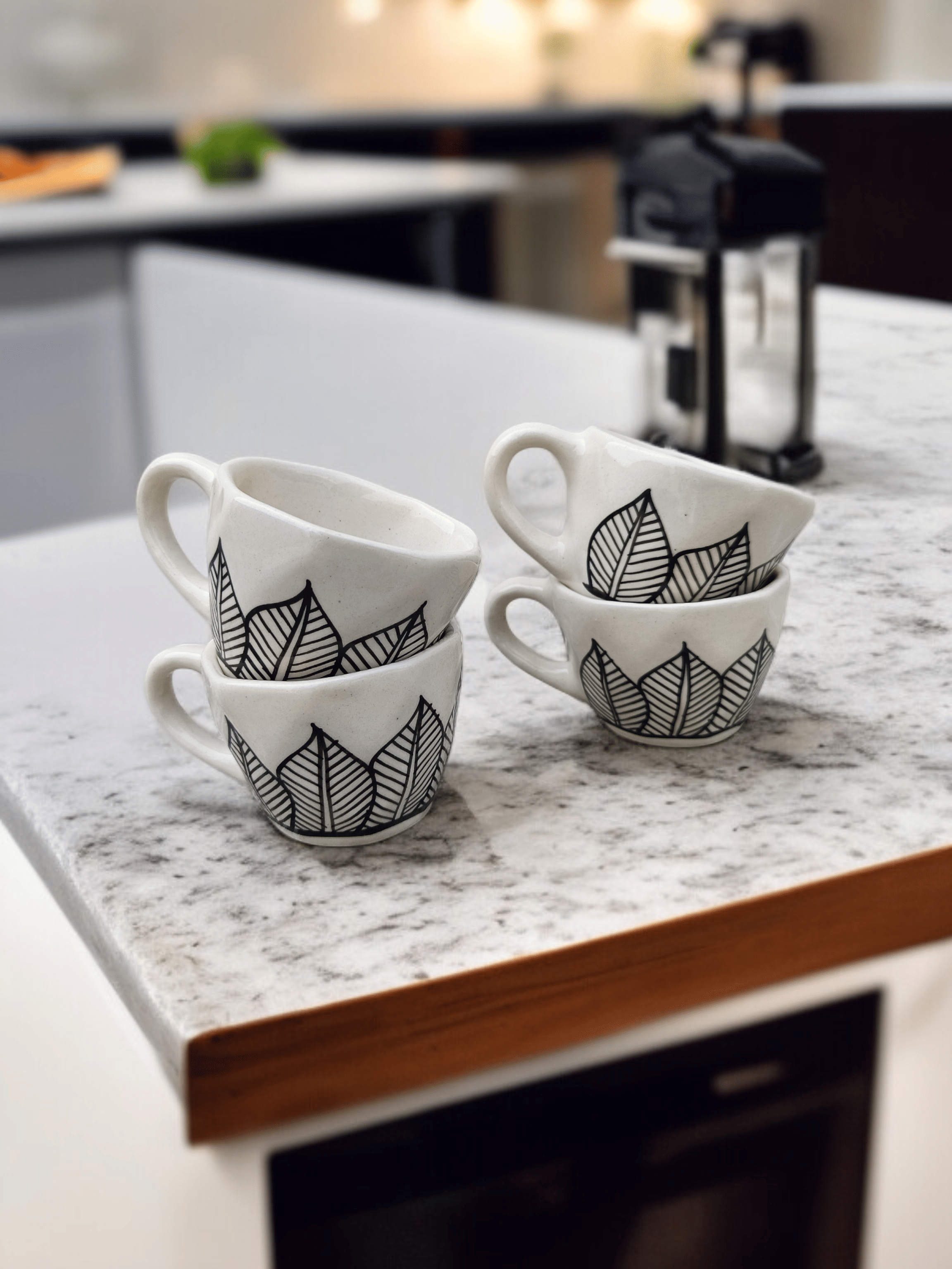     			Malaikah Blk Leaf Cup Pk 4 Abstract Ceramic Coffee Mug 200 mL ( Pack of 4 )
