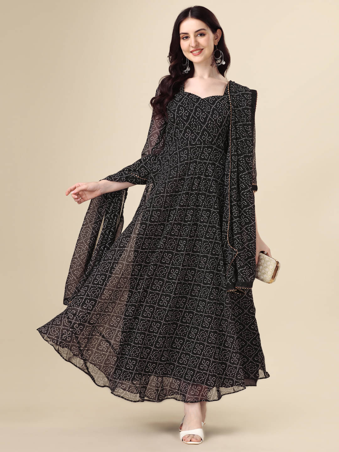     			PMD Fashion Women Georgette Solid Anarkali Kurti with Dupatta ( Black )