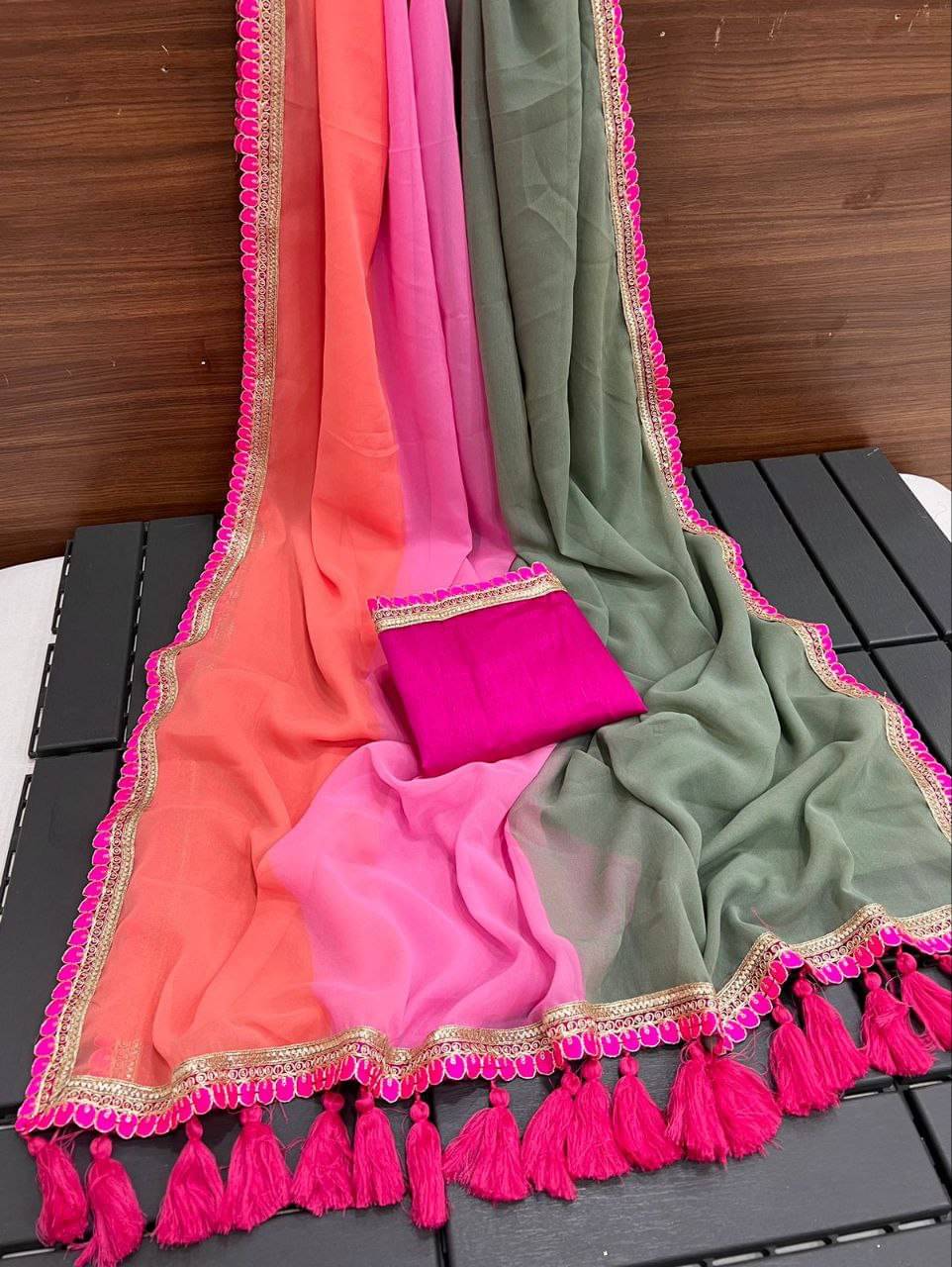     			Arkia Georgette Embellished Saree With Unstitched Blouse Piece ( Brown )