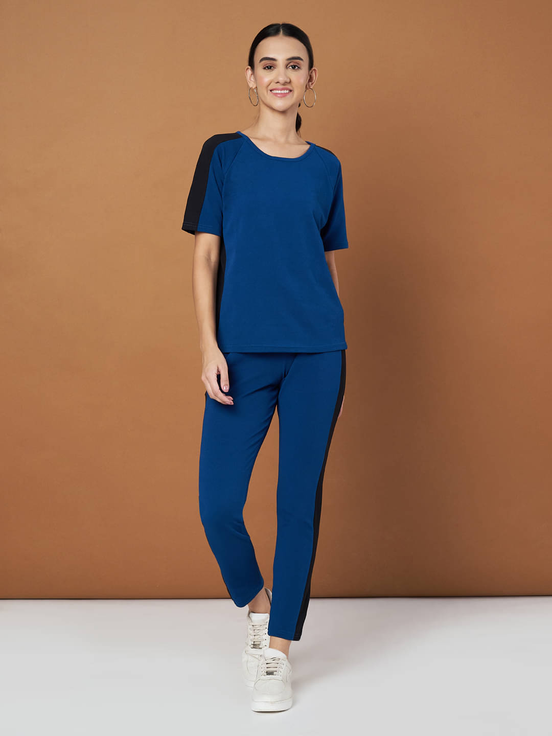     			DTR FASHION Navy Cotton Blend Solid Tracksuit - Pack of 1