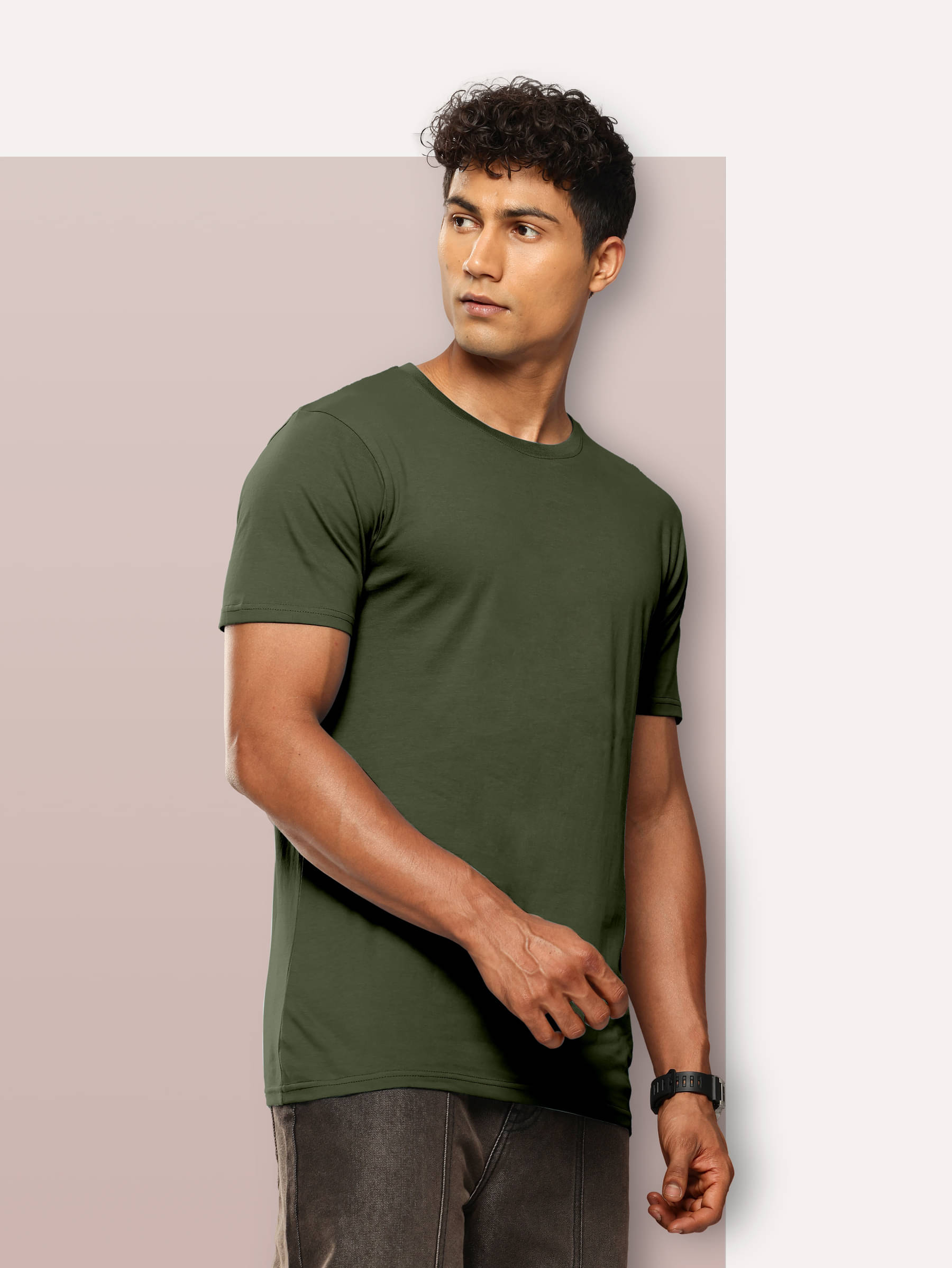 QCUT Men Cotton Blend Regular Fit Solid T-Shirt ( Olive ) QCUT Men Cotton Blend Regular Fit Solid T-Shirt ( Olive )