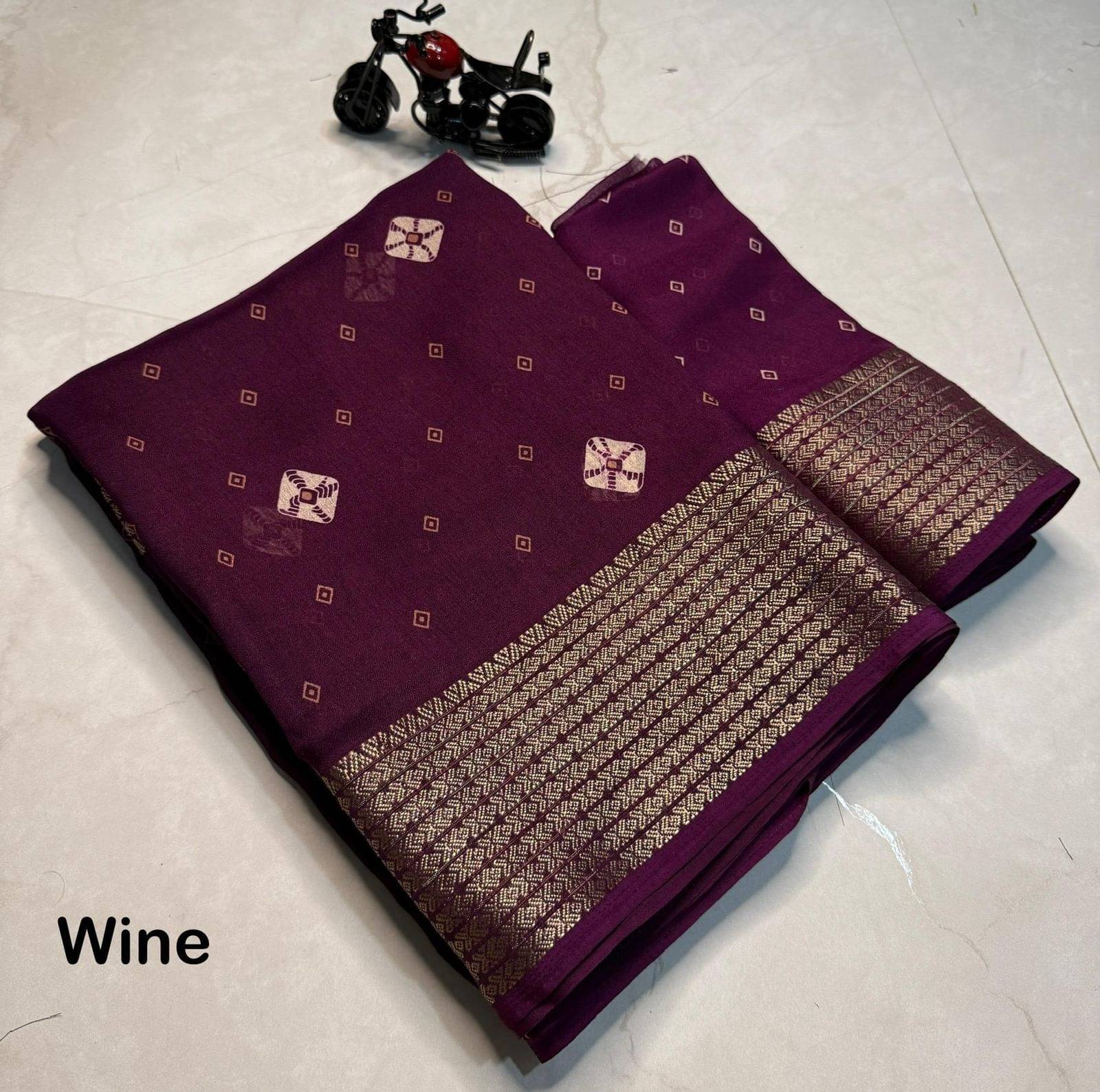    			SHIRODHARI Cotton Silk Printed Ilkal Saree With Unstitched Blouse Piece ( Purple )