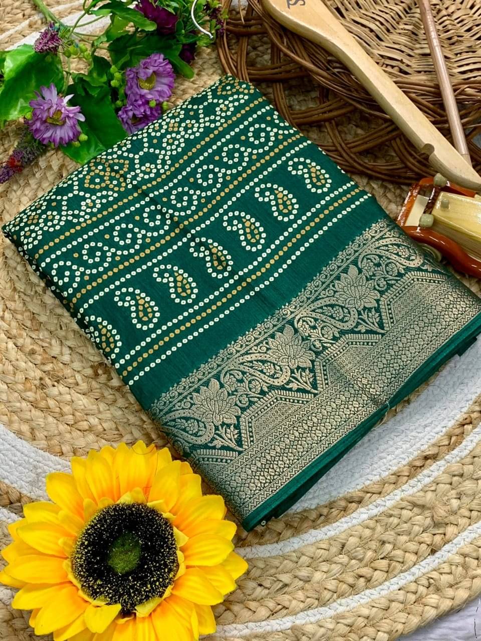     			SHIRODHARI Silk Blend Printed Ilkal Saree With Unstitched Blouse Piece ( Green )