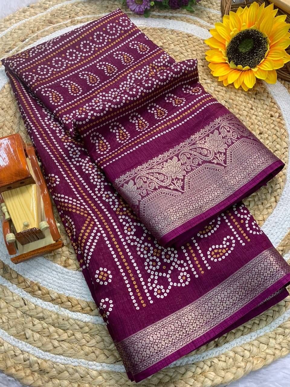 SHIRODHARI Silk Blend Printed Ilkal Saree With Unstitched Blouse Piece ( Purple ) SHIRODHARI Silk Blend Printed Ilkal Saree With Unstitched Blouse Piece ( Purple )
