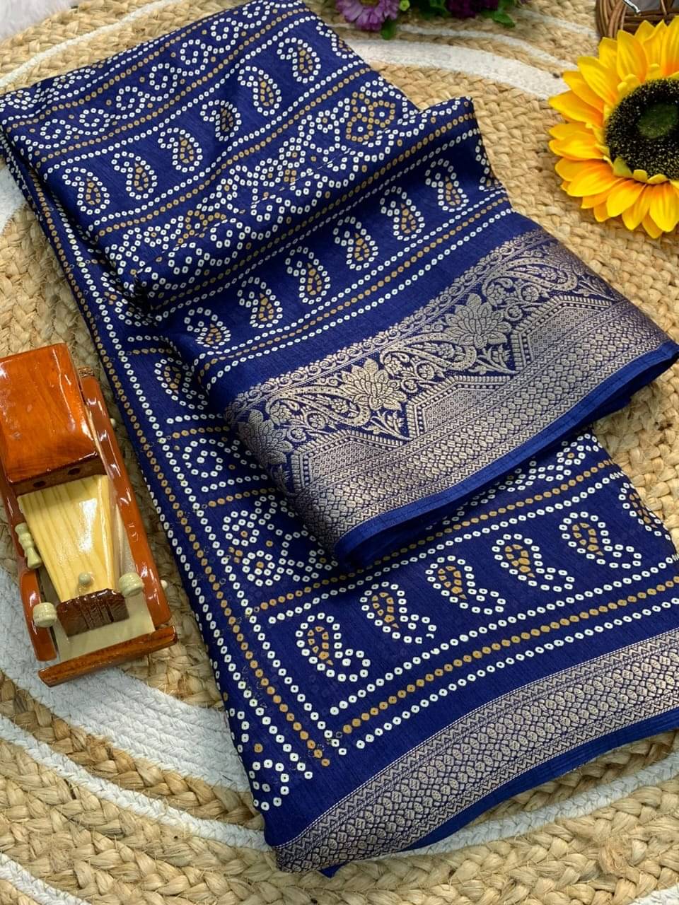 SHIRODHARI Silk Blend Printed Ilkal Saree With Unstitched Blouse Piece ( Blue ) SHIRODHARI Silk Blend Printed Ilkal Saree With Unstitched Blouse Piece ( Blue )